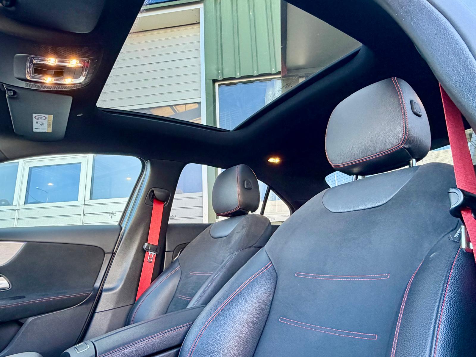 MERCEDES-BENZ A 35 AMG 4Matic Speedshift-image-11