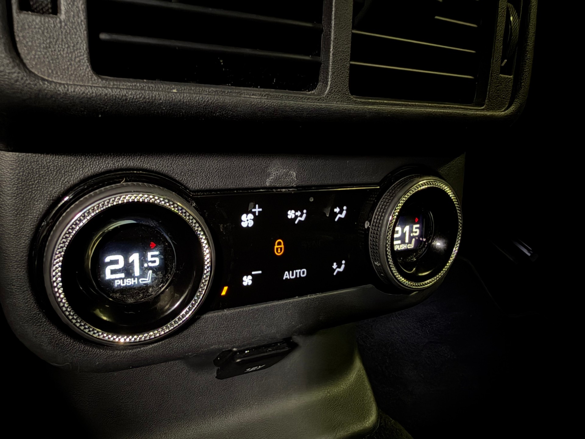 LAND ROVER Range Rover Velar SV Autobiography Dyn. Edition A.-image-34