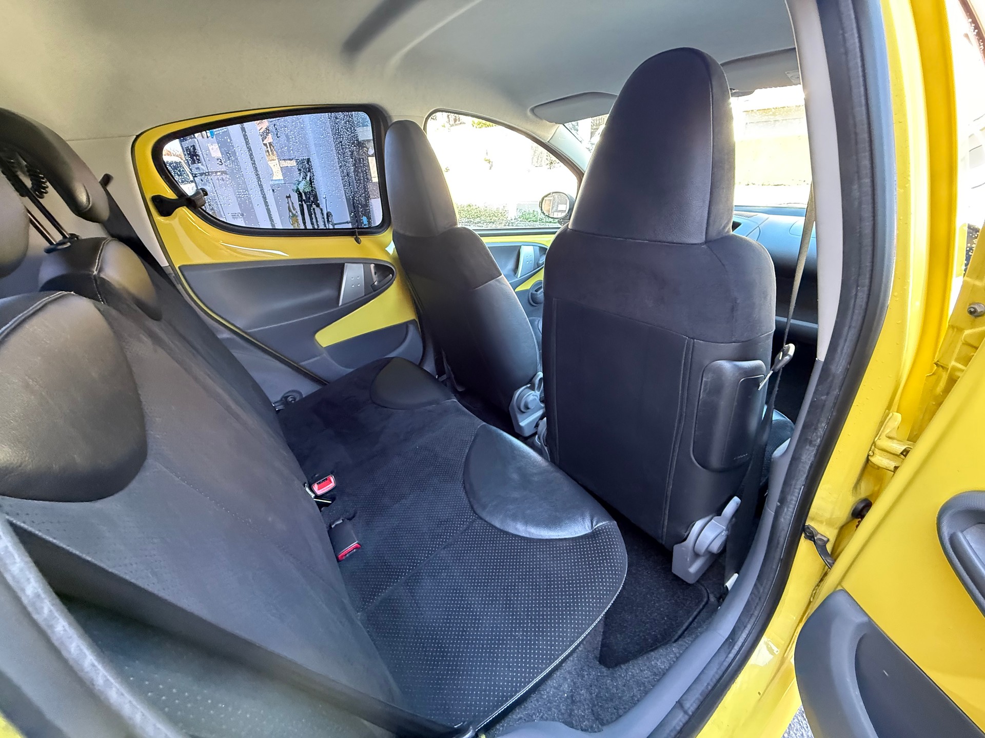 PEUGEOT 107 1.0 Trendy-image-11