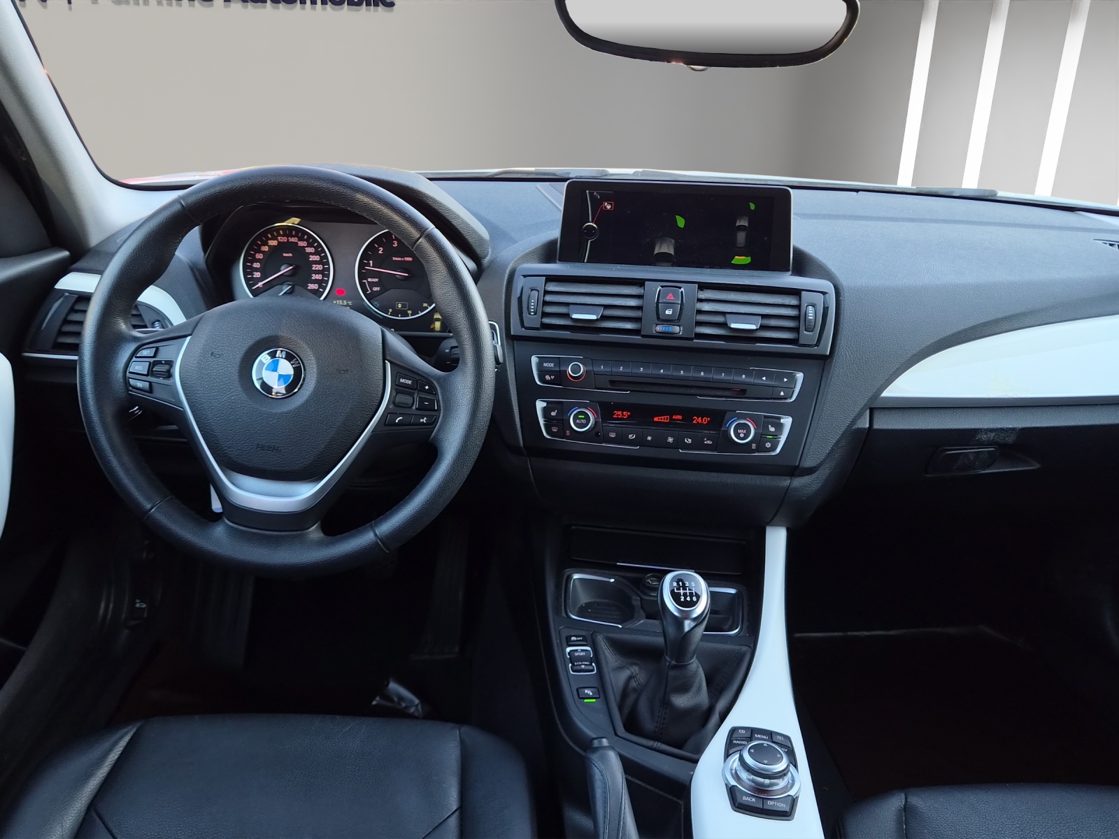 BMW 118i Urban Line-image-11