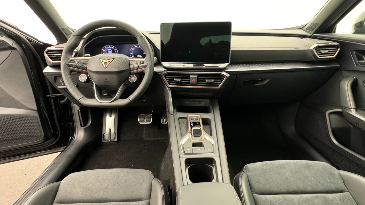CUPRA Formentor 2.0TSI VZ Black Edtion-image-5