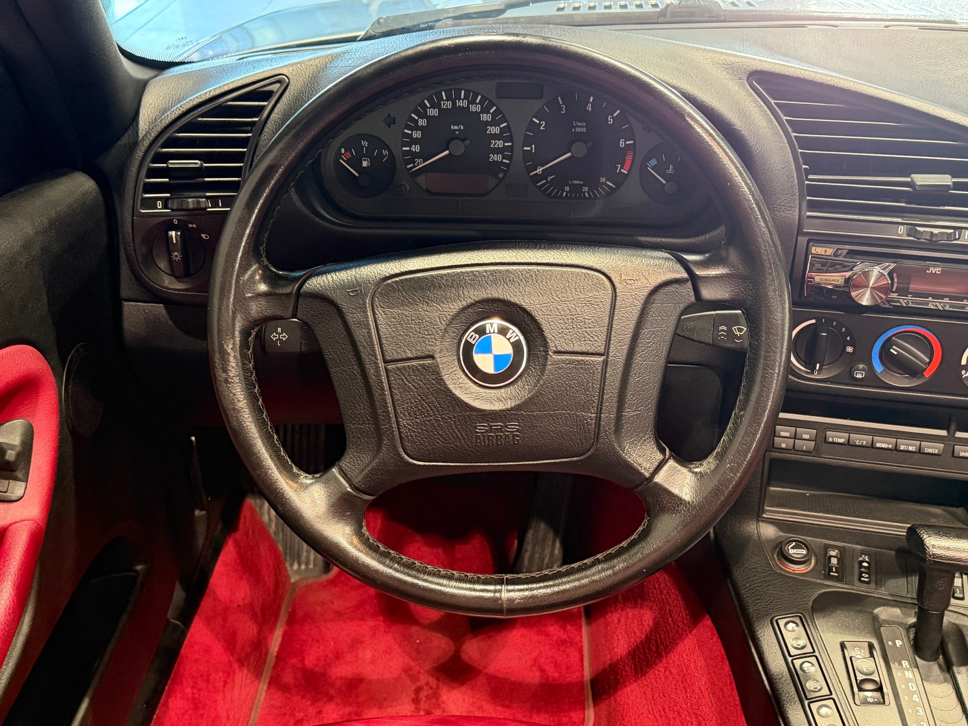 BMW 328i Cabrio-image-11
