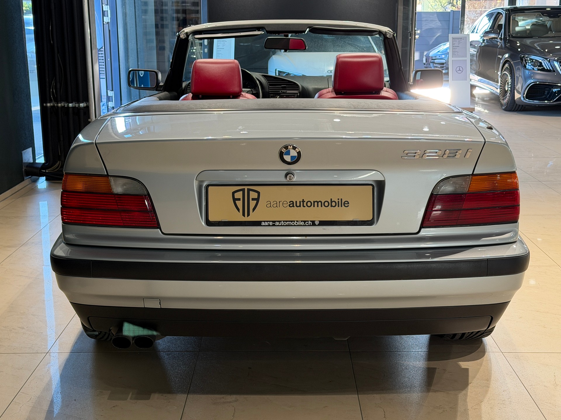 BMW 328i Cabrio-image-8