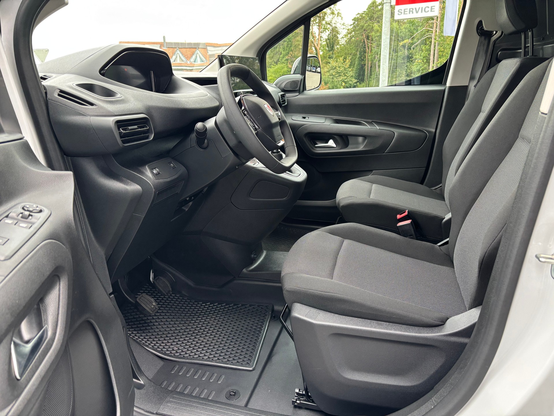 PEUGEOT Partner 1.5 HDi Premium Long 1000 BHDi-image-7