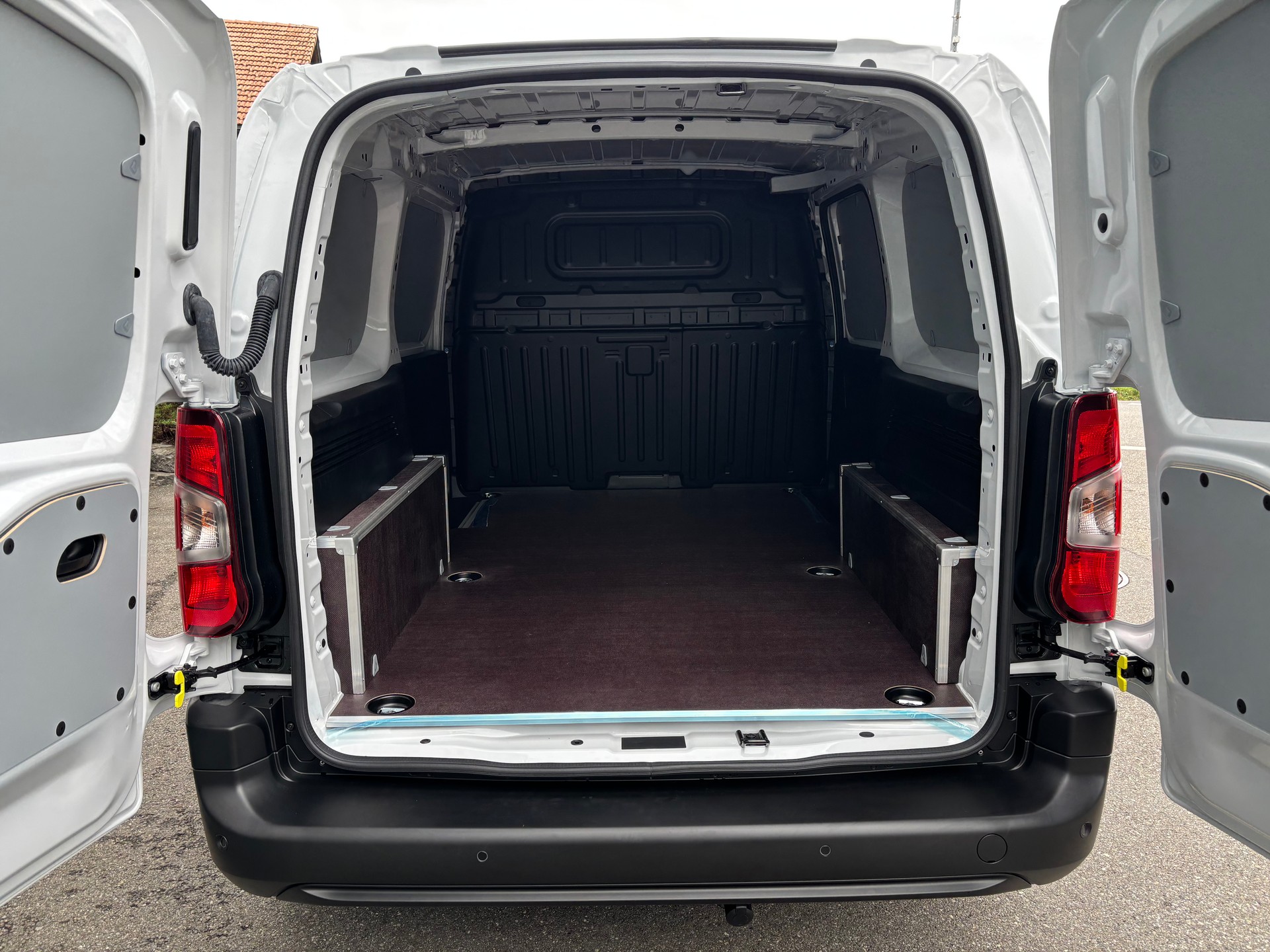 PEUGEOT Partner 1.5 HDi Premium Long 1000 BHDi-image-4