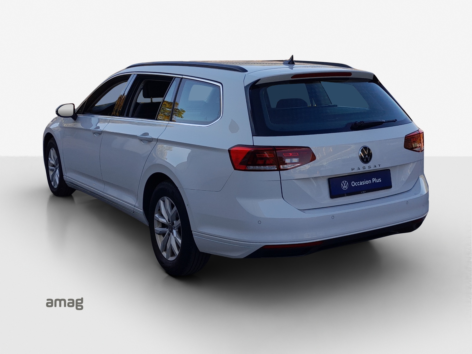 VW Passat 2.0 TDI BMT Business DSG-image-2