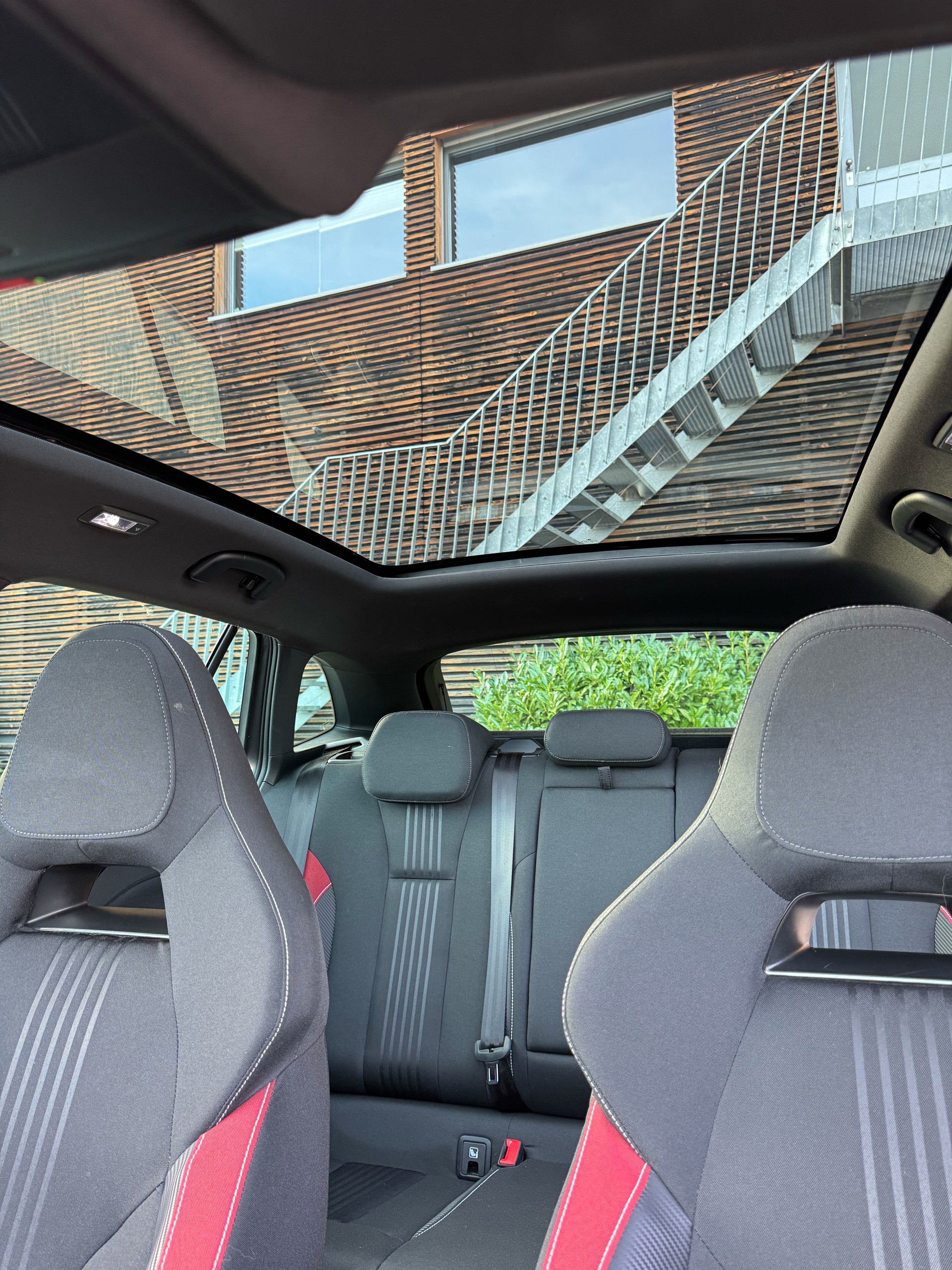 SKODA 1.5 TSI Monte Carlo DSG-image-5