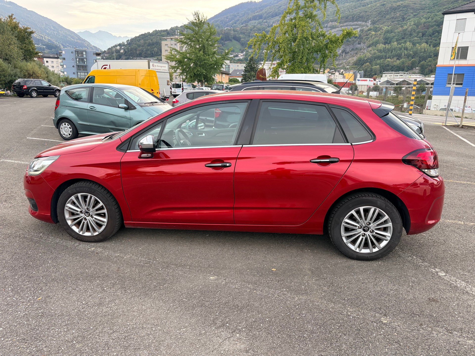 CITROEN C4 1.2 Pure Tech Shine Automatic-image-4