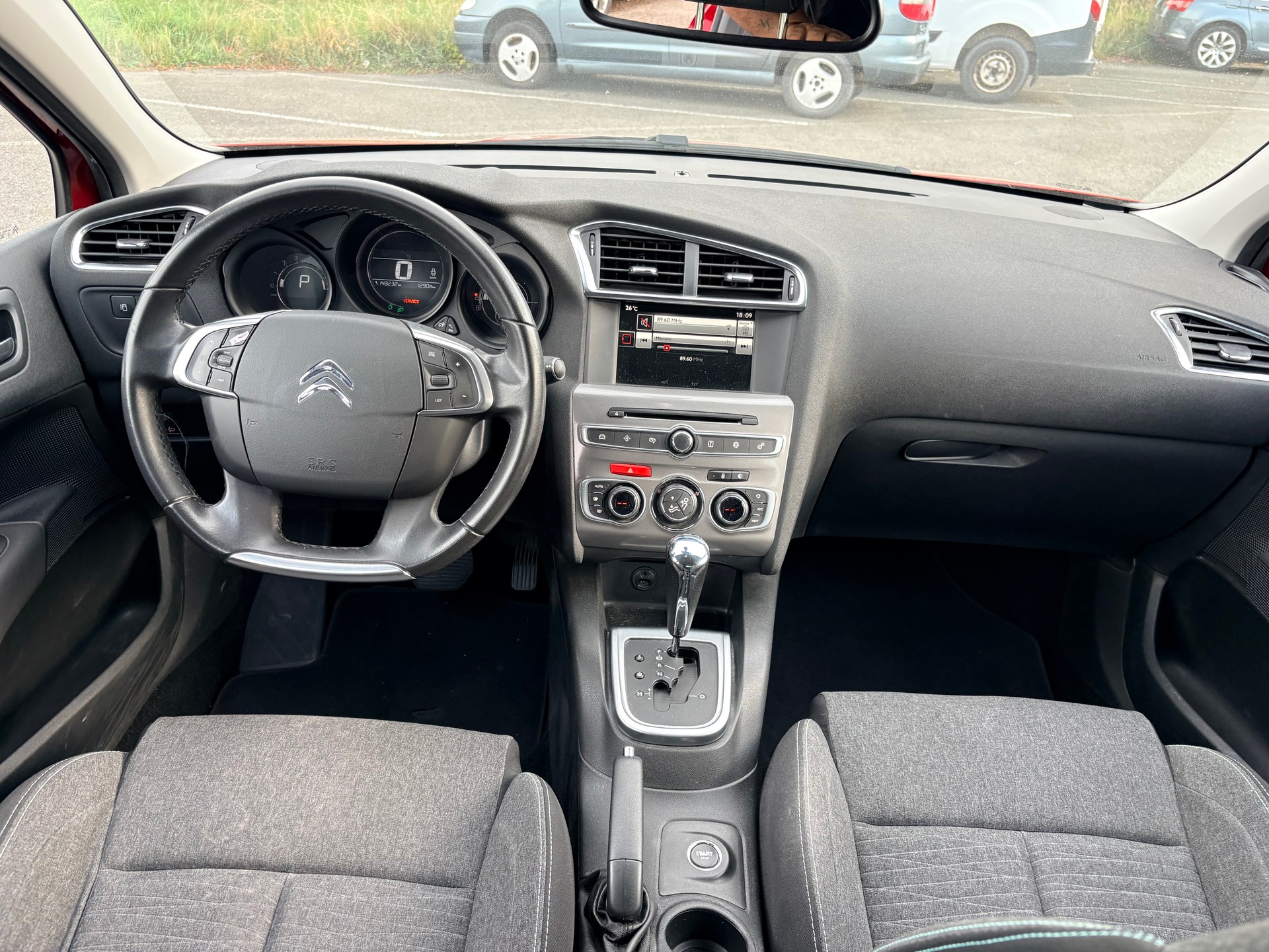 CITROEN C4 1.2 Pure Tech Shine Automatic-image-9