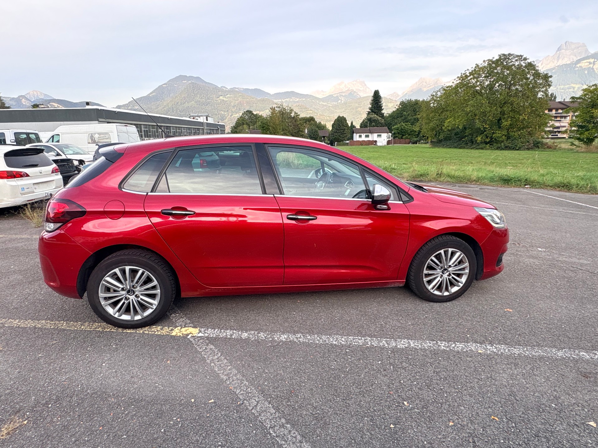 CITROEN C4 1.2 Pure Tech Shine Automatic-image-5
