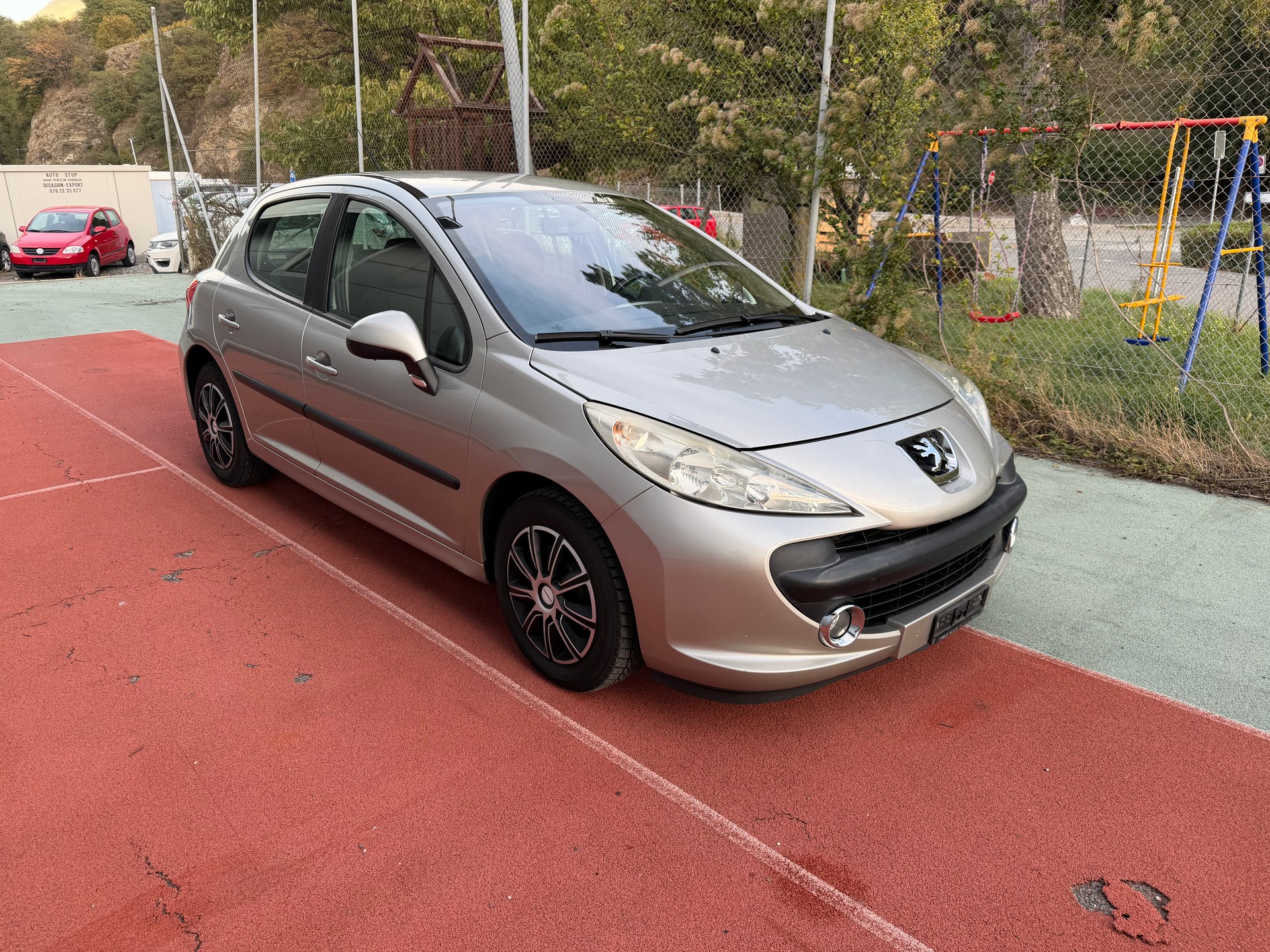 PEUGEOT 207 1.4 16V Look-image-1