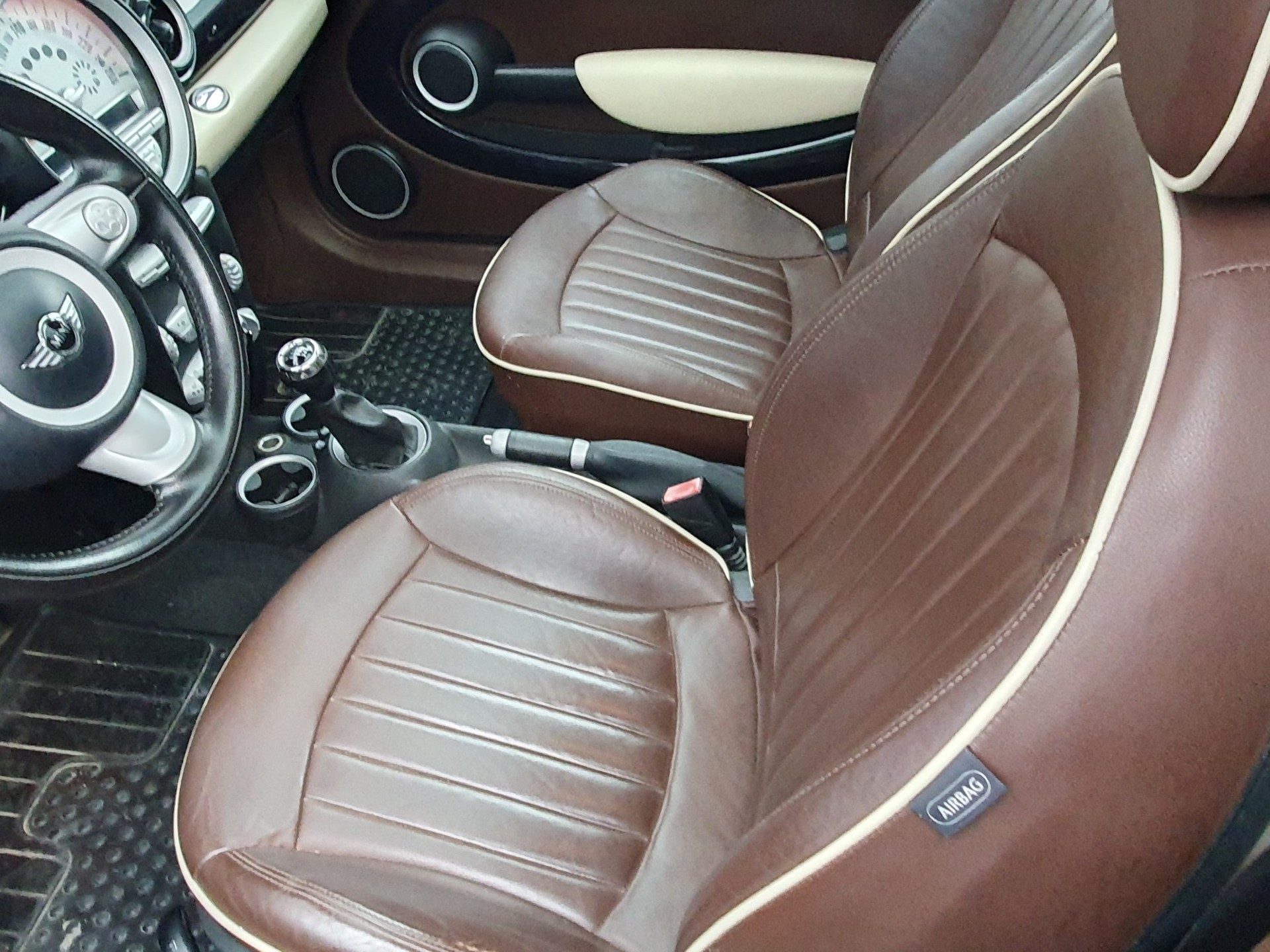 MINI Clubman Cooper S-image-4