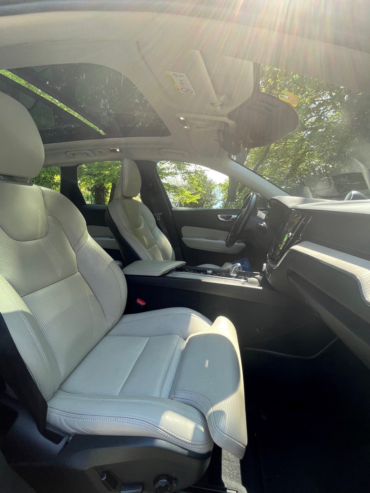 VOLVO XC60 T8 eAWD Inscription Geartronic-image-2