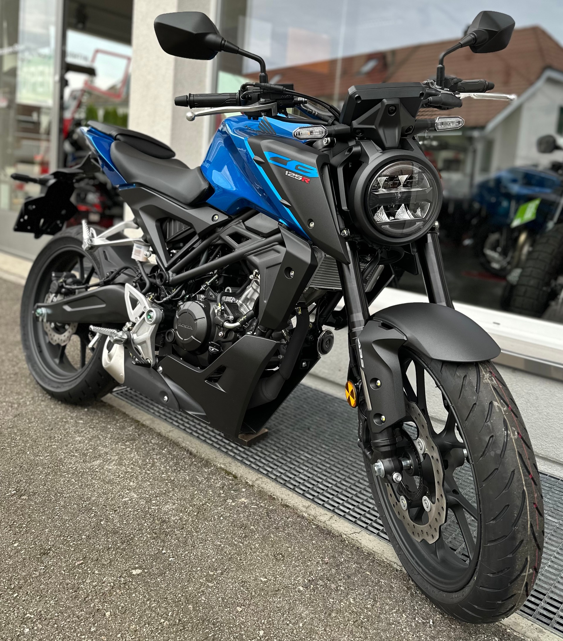 HONDA CB 125 R-image-9