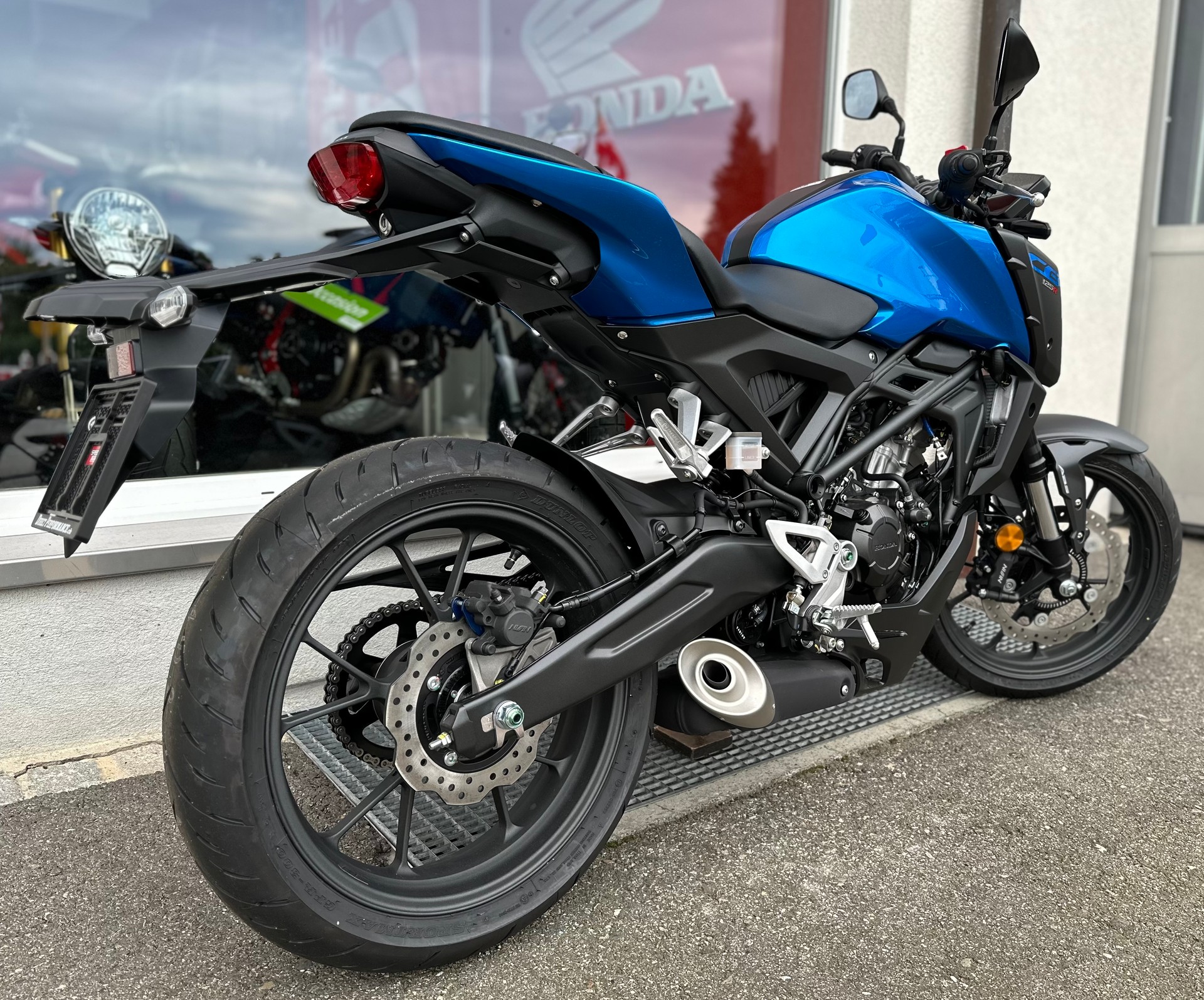 HONDA CB 125 R-showroom-element-3