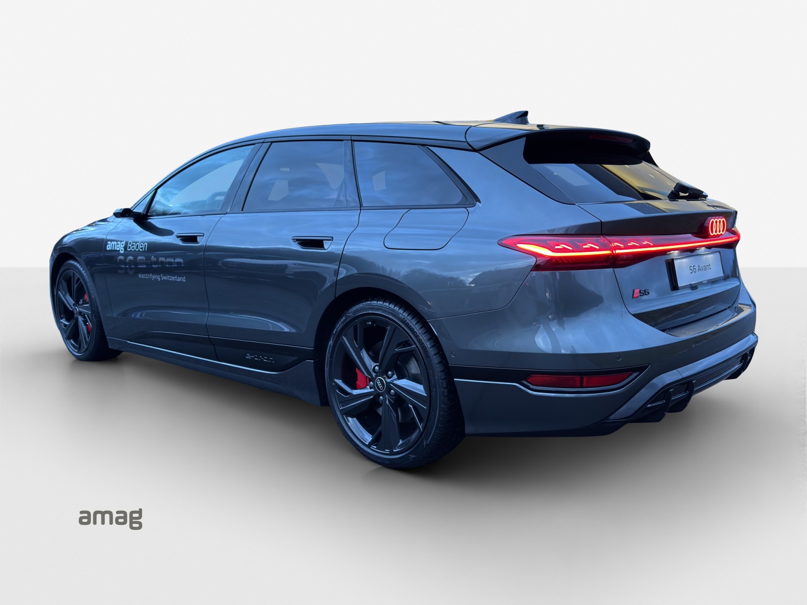 AUDI S6 Avant e-tron quattro-image-2