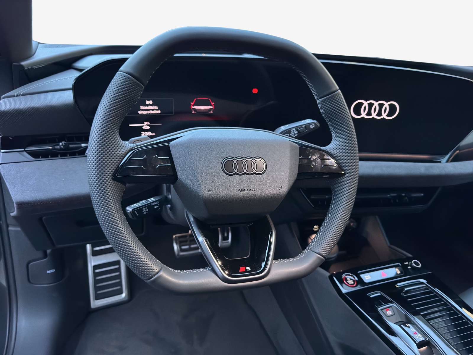 AUDI S6 Avant e-tron quattro-image-9