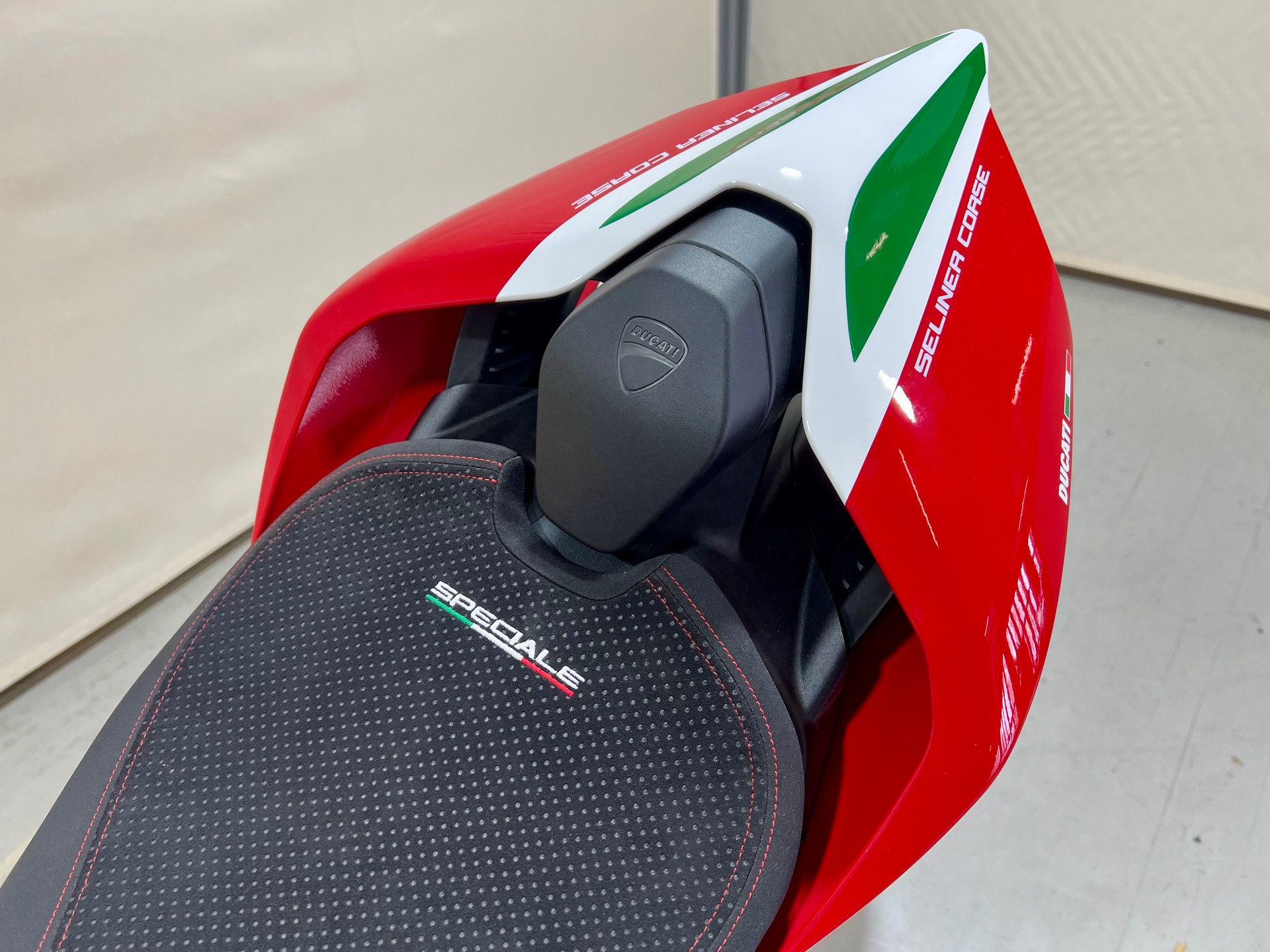 DUCATI Panigale 1103 V4 Speciale Magnesium Wheels, No 0657 / 1500-image-14