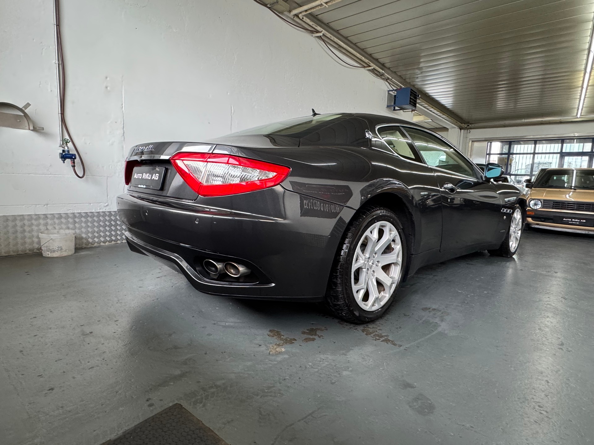 MASERATI GranTurismo Automatica-image-9