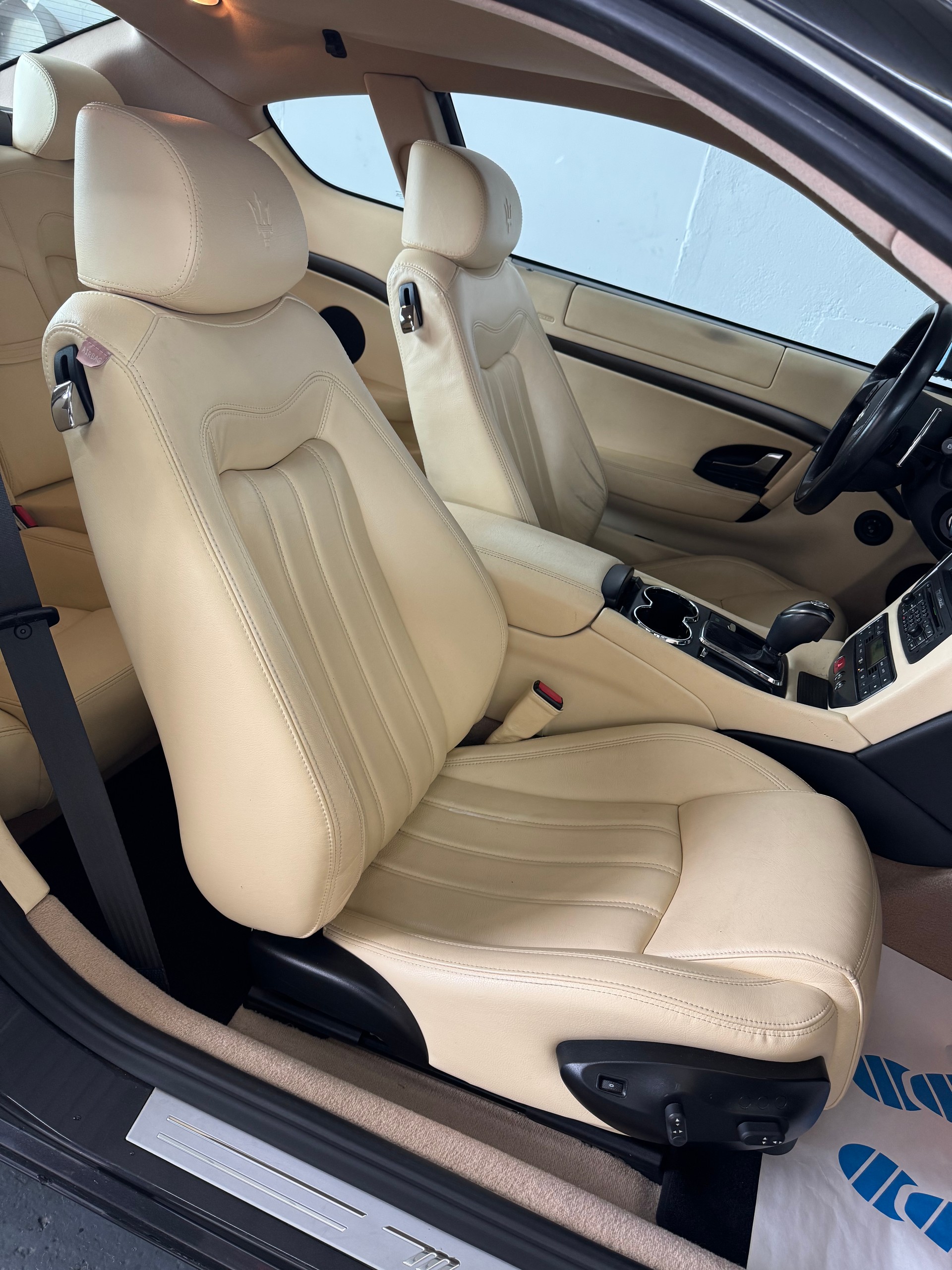 MASERATI GranTurismo Automatica-image-20
