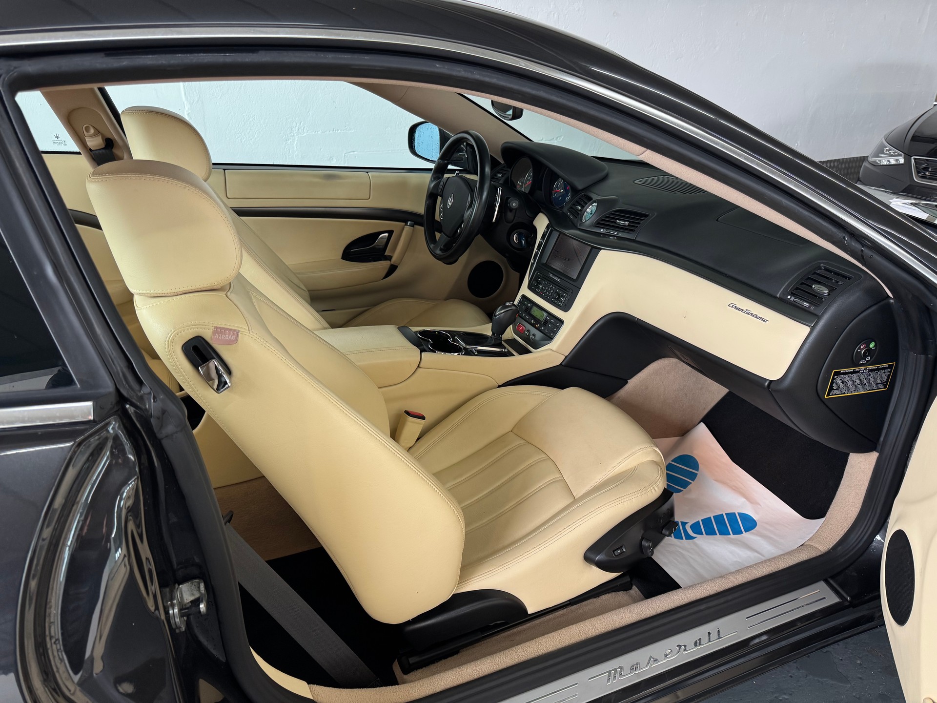 MASERATI GranTurismo Automatica-image-19