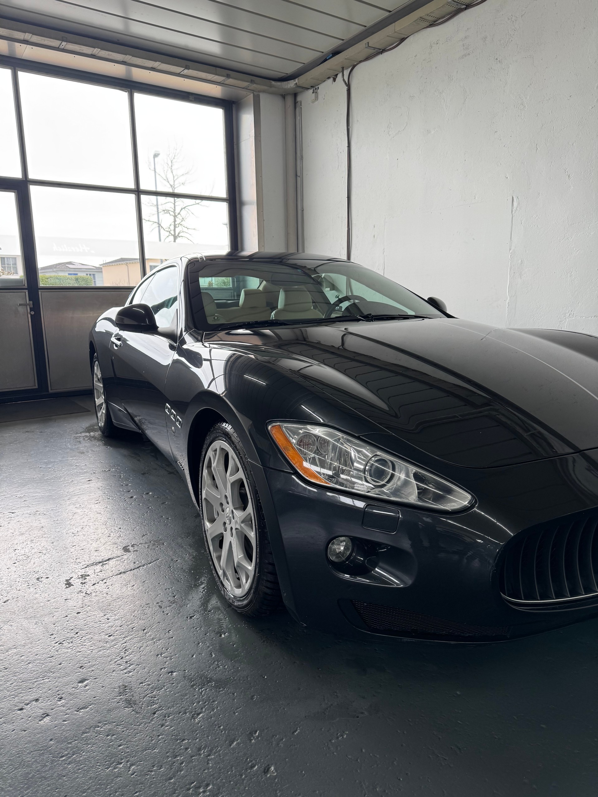 MASERATI GranTurismo Automatica-image-2