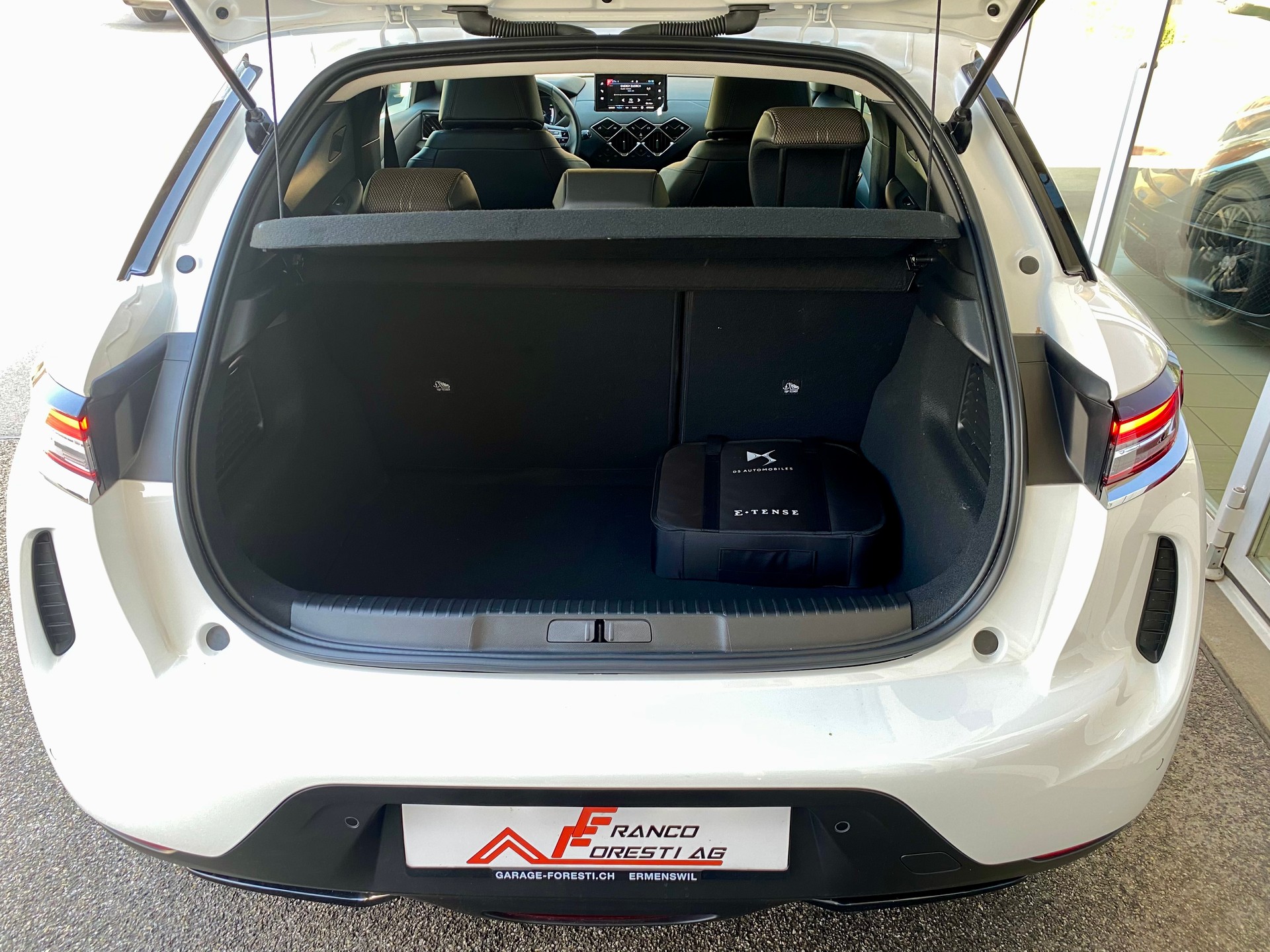 DS AUTOMOBILES DS 3 Crossback E-Tense 136 Bastille-image-11