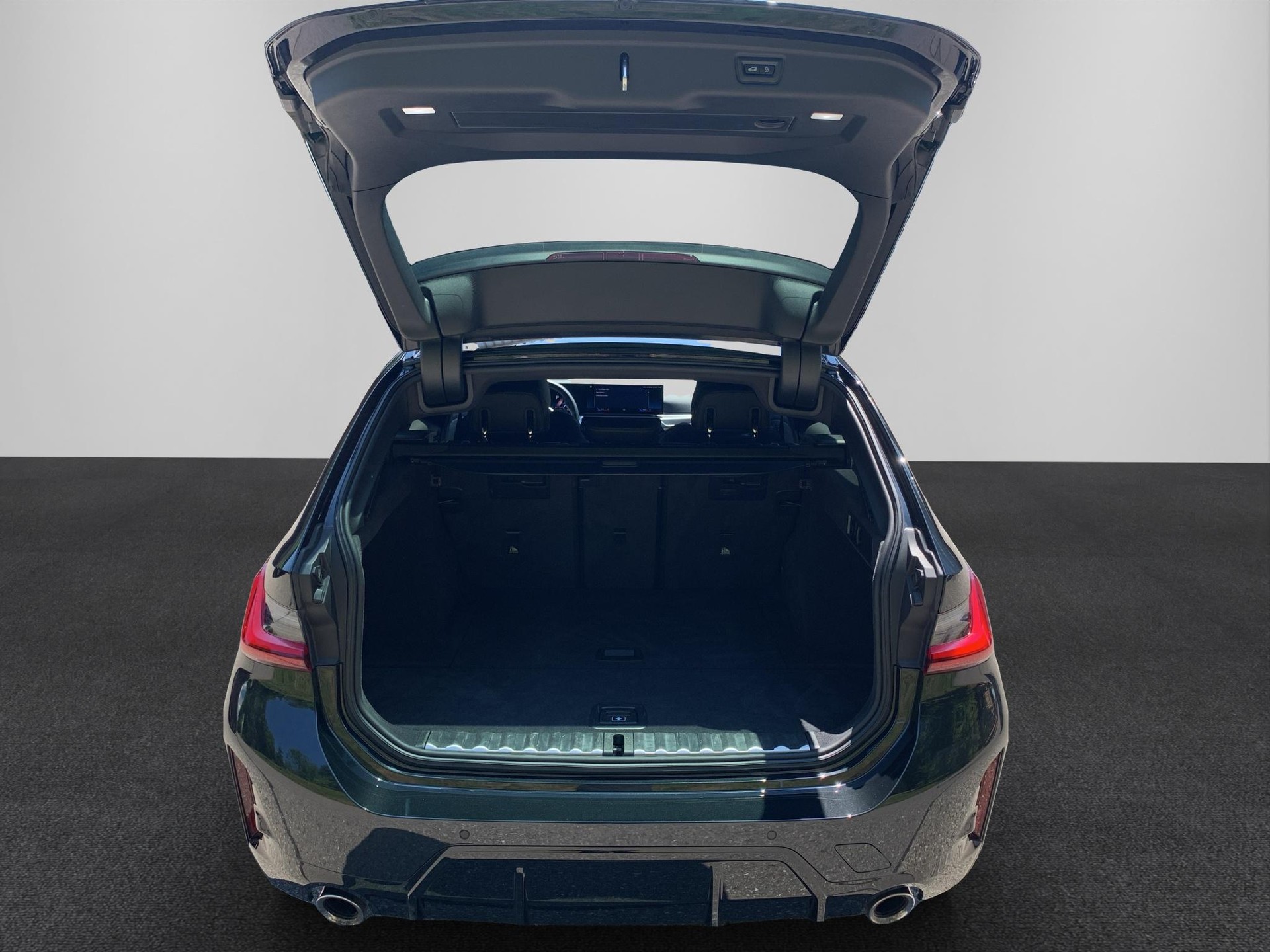 BMW 330d xDrive 48V Touring Steptronic M Sport-image-18