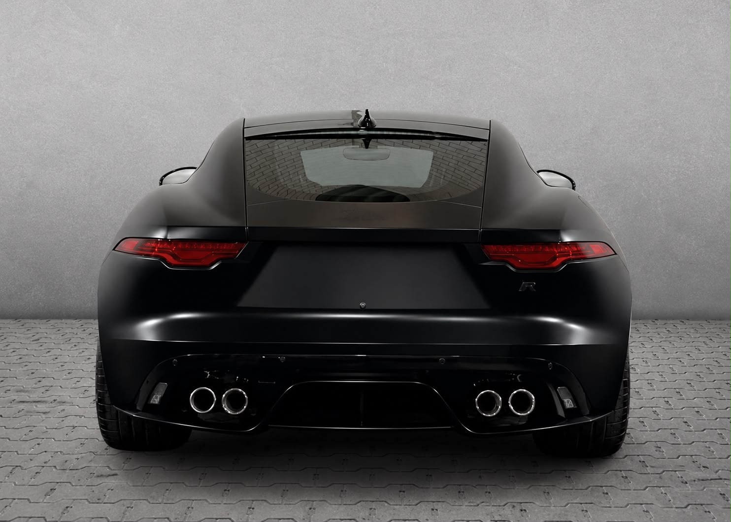 JAGUAR F-Type Coupé 5.0 V8 Last Edition R75 AWD-image-3