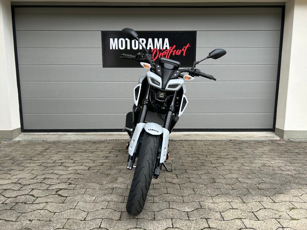 YAMAHA MT 125-image-4