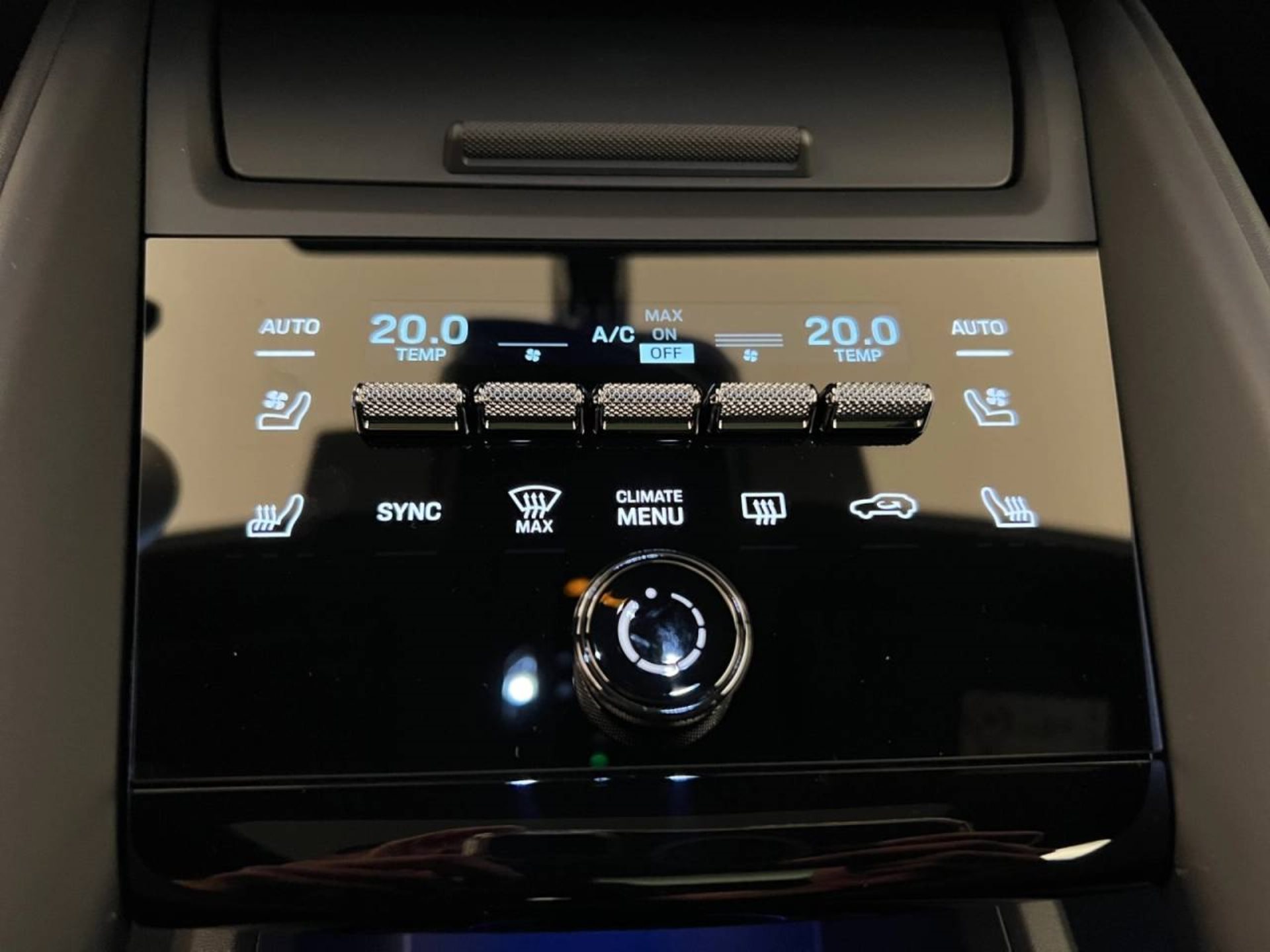 PORSCHE Macan 4S-image-11