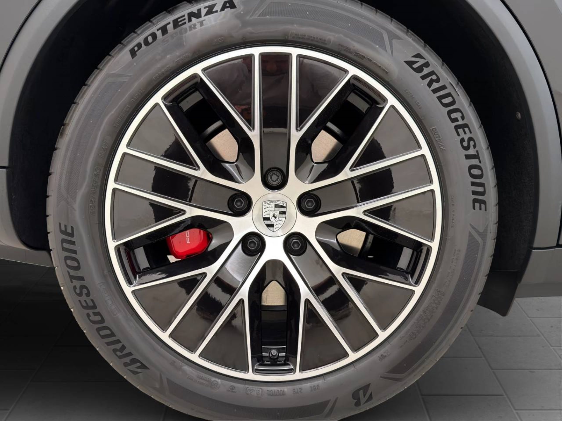 PORSCHE Macan 4S-image-11