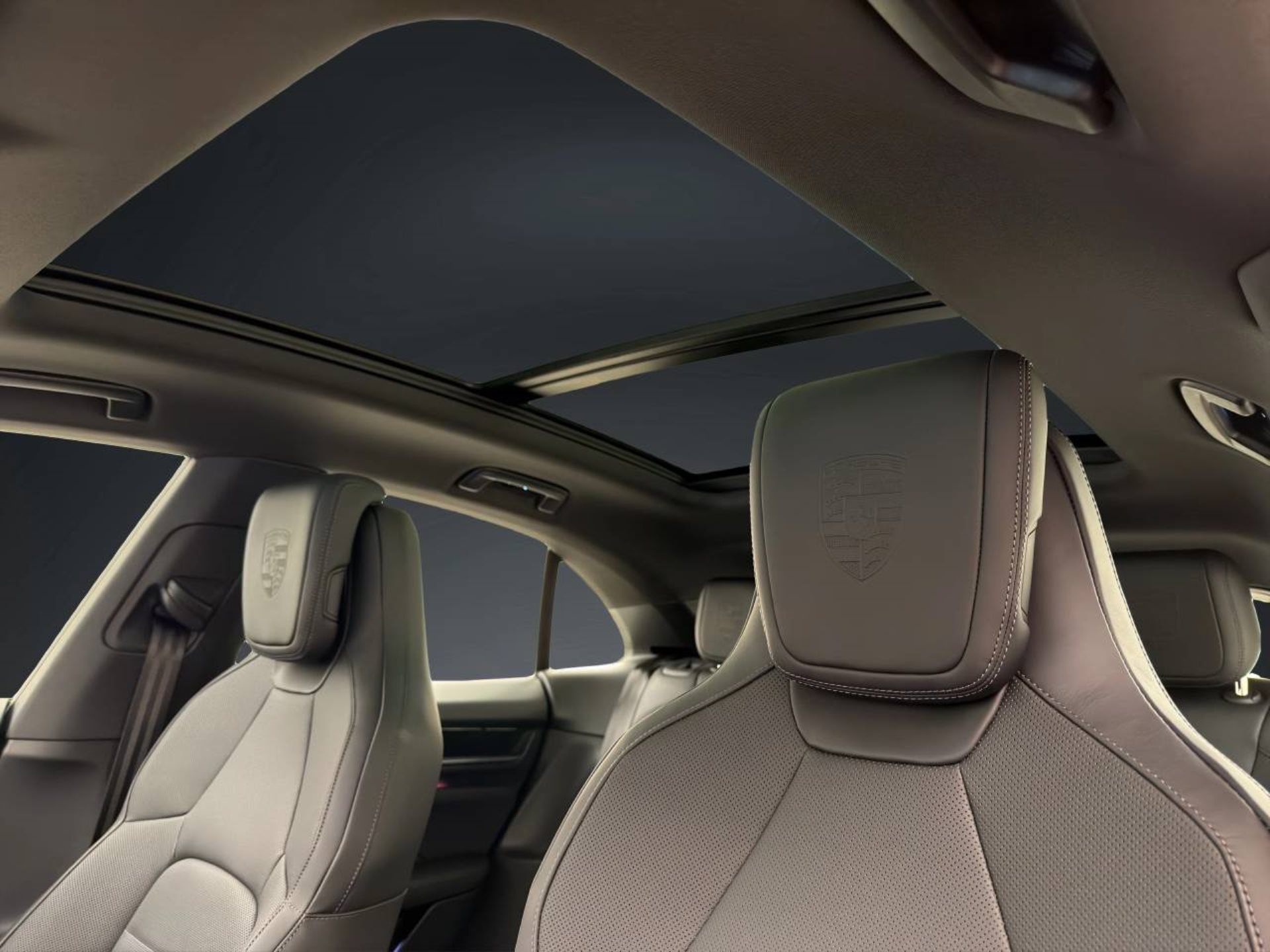 PORSCHE Macan 4S-image-14