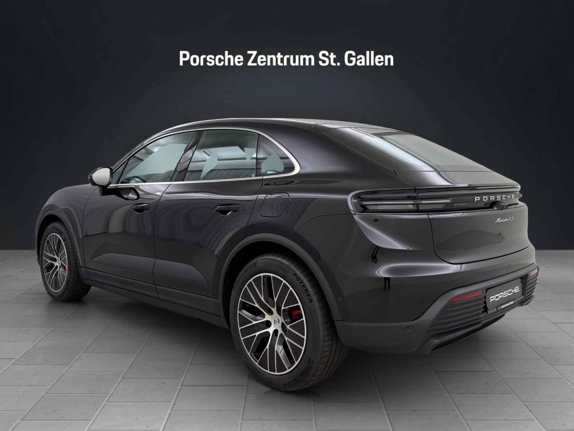 PORSCHE Macan 4S-image-2