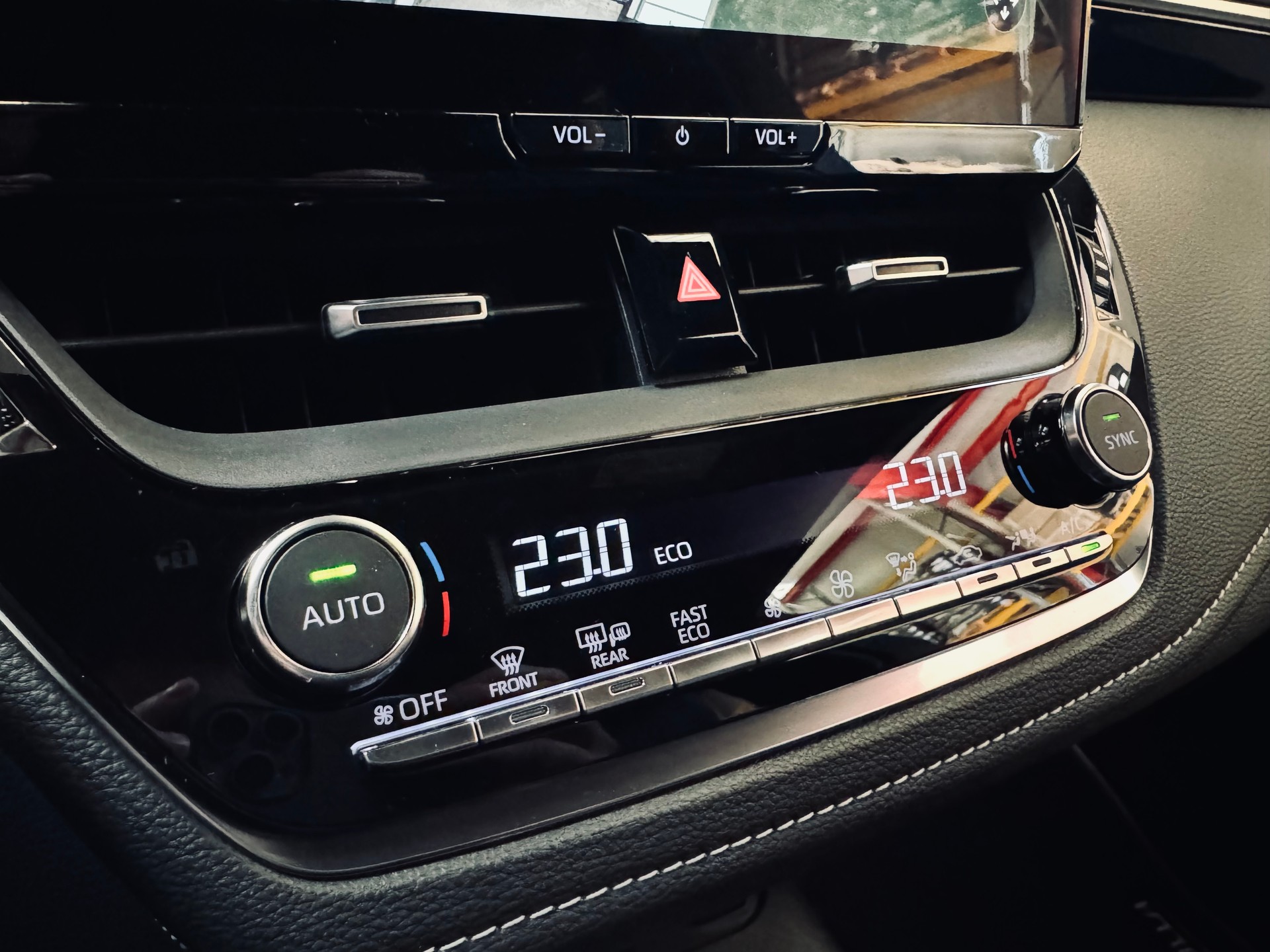 TOYOTA Corolla Touring Sports 2.0 HSD Trend e-CVT-image-26