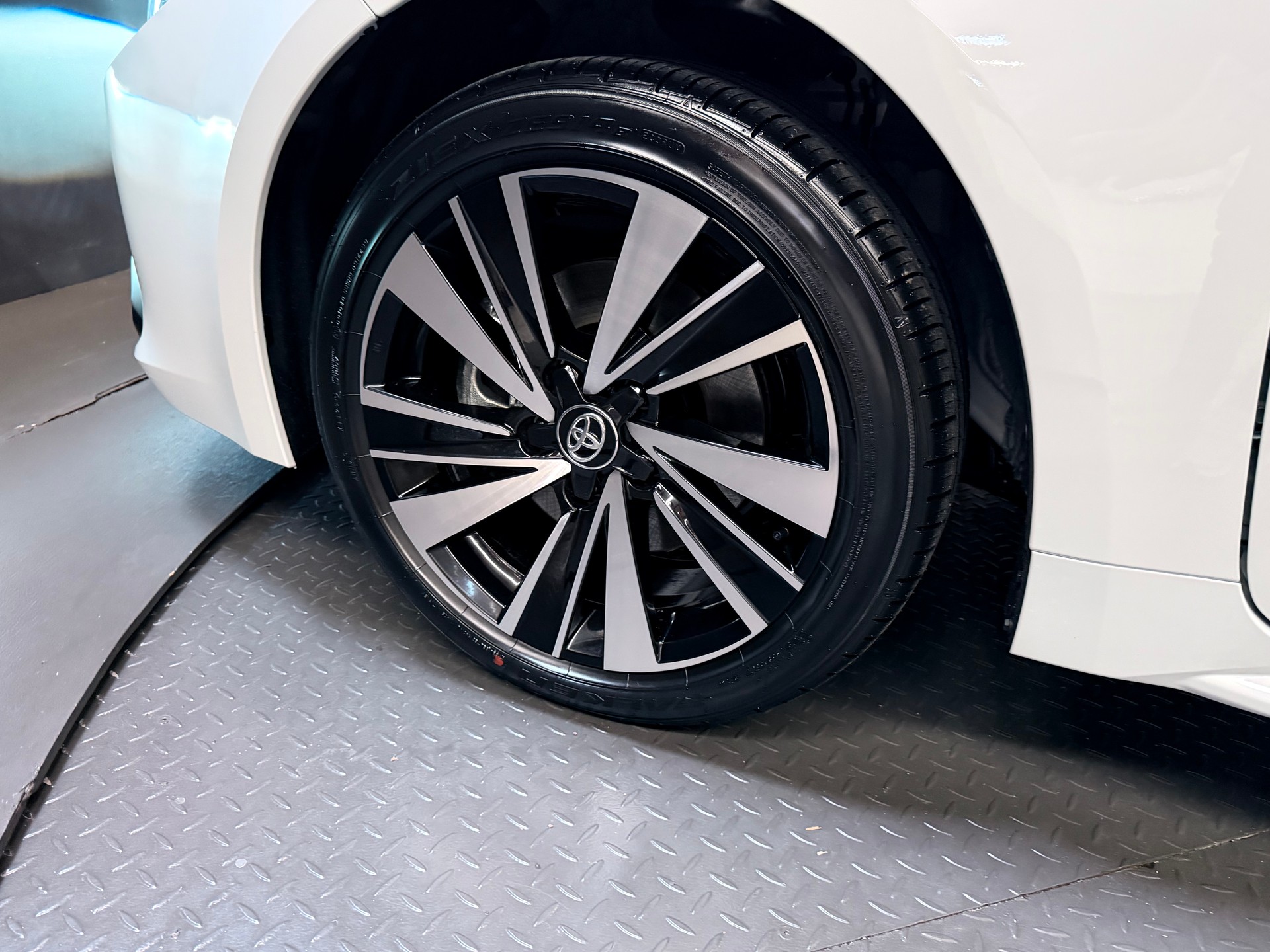 TOYOTA Corolla Touring Sports 2.0 HSD Trend e-CVT-image-10