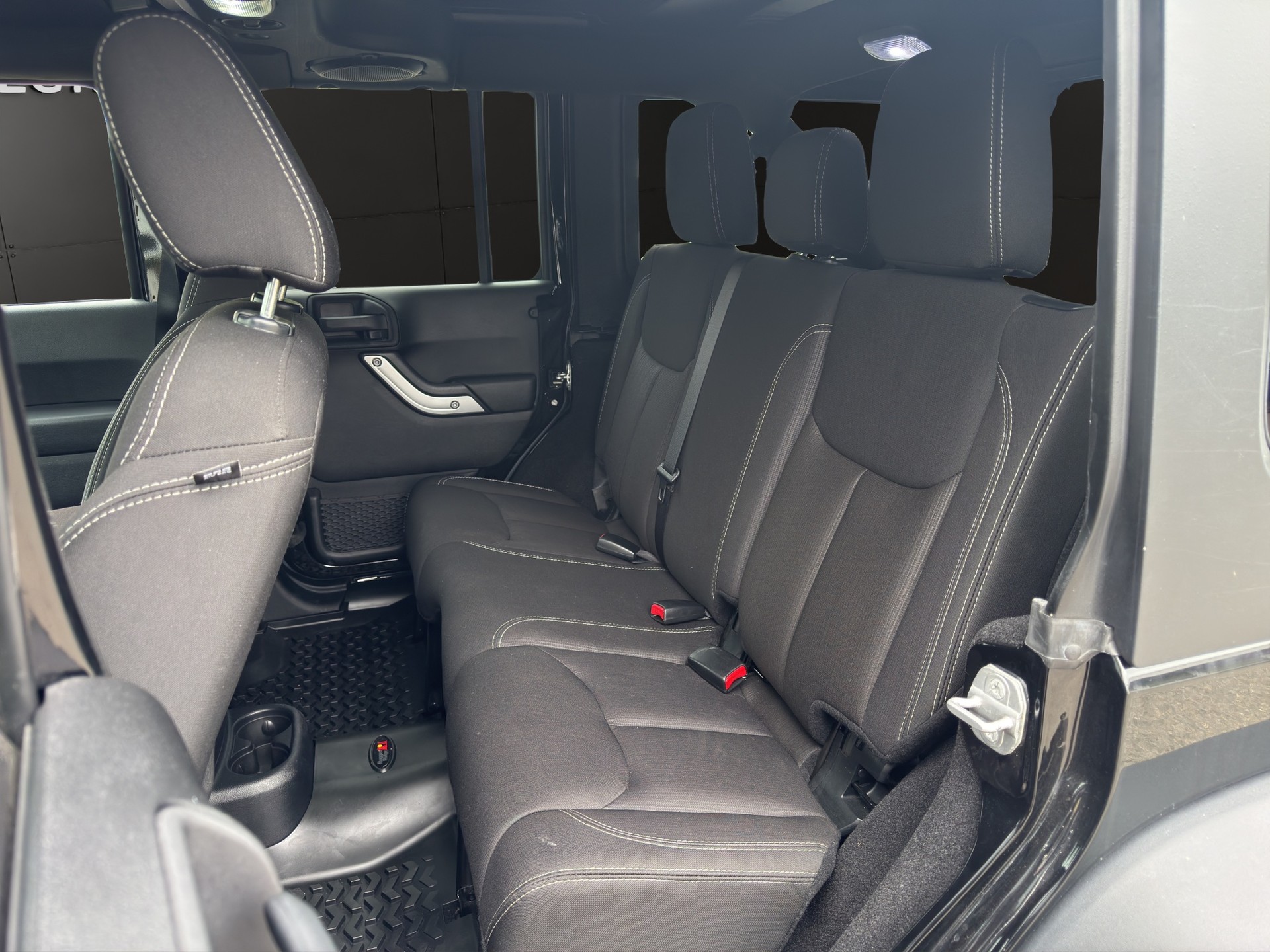 JEEP Wrangler 2.8CRD Unlimited Rubicon Automatic-image-7