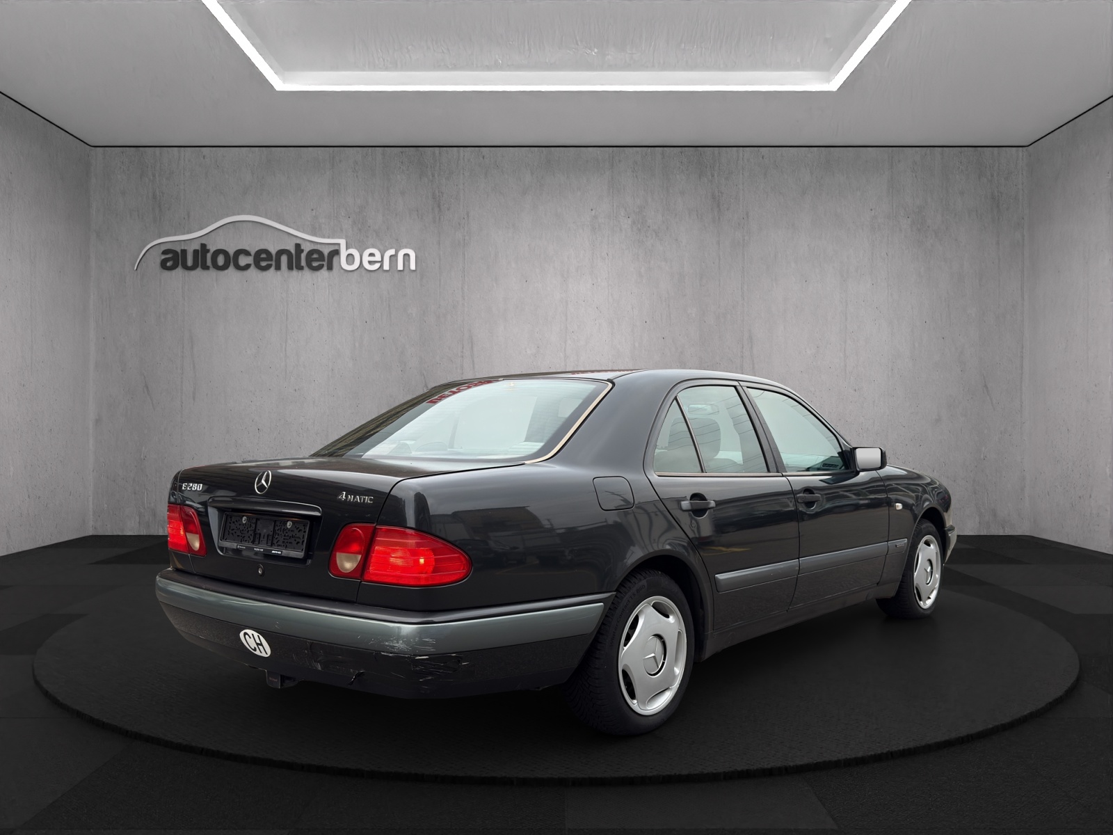 MERCEDES-BENZ E 280 Avantgarde 4-Matic Automatic-image-6