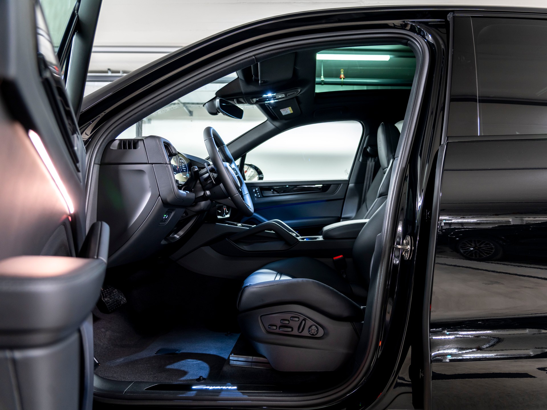 PORSCHE Cayenne Black Edition Tiptronic-image-13