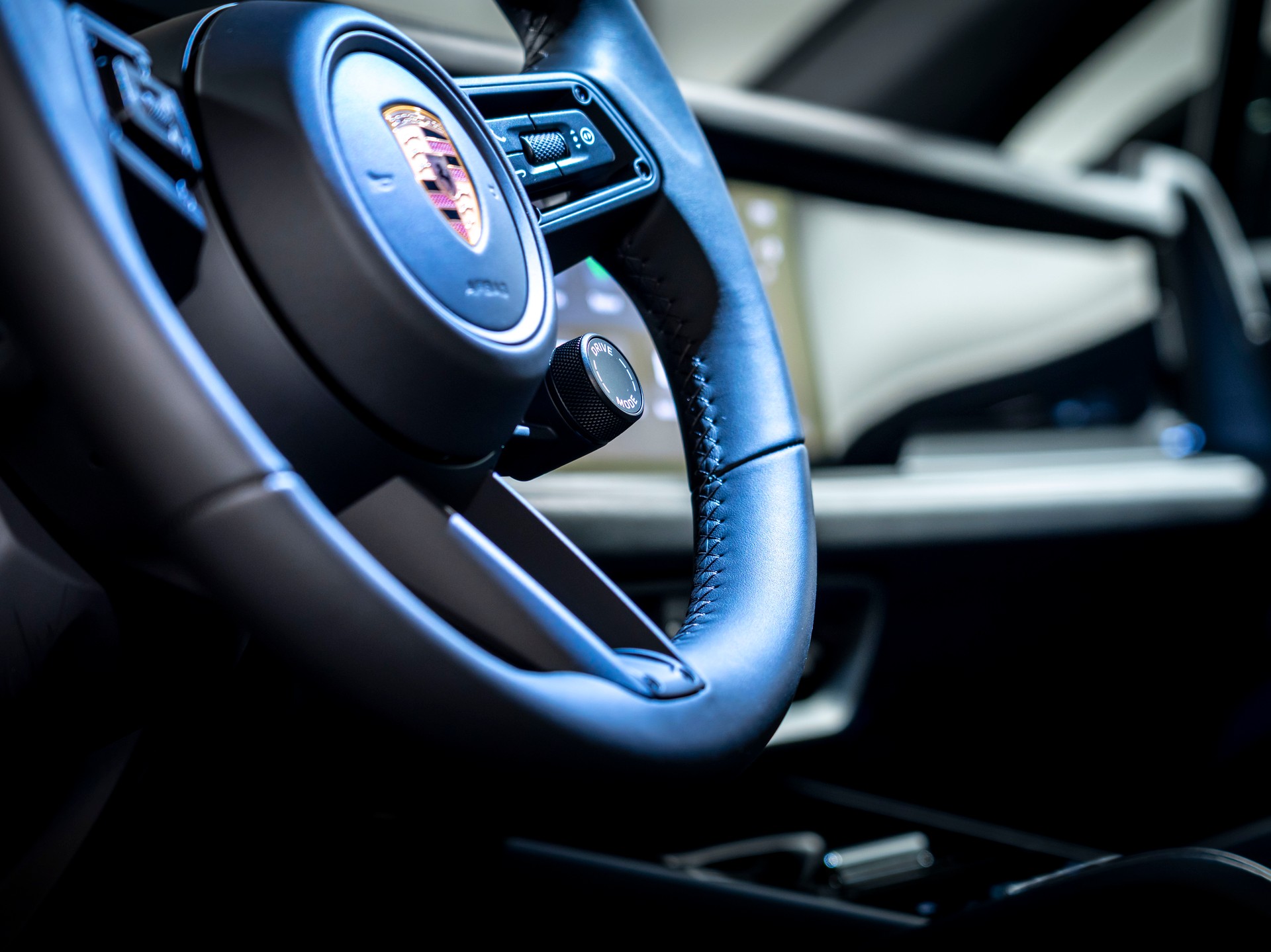 PORSCHE Cayenne Black Edition Tiptronic-image-11