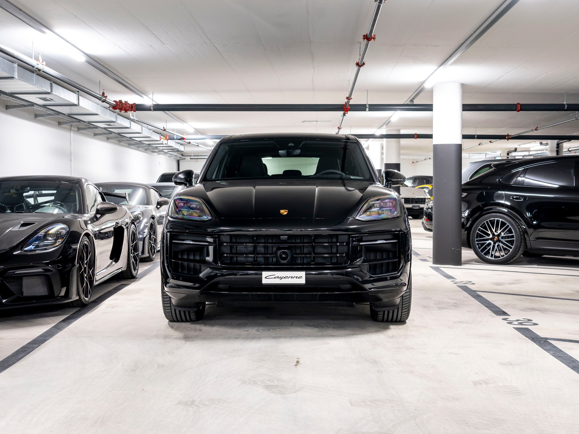 PORSCHE Cayenne Black Edition Tiptronic-image-3