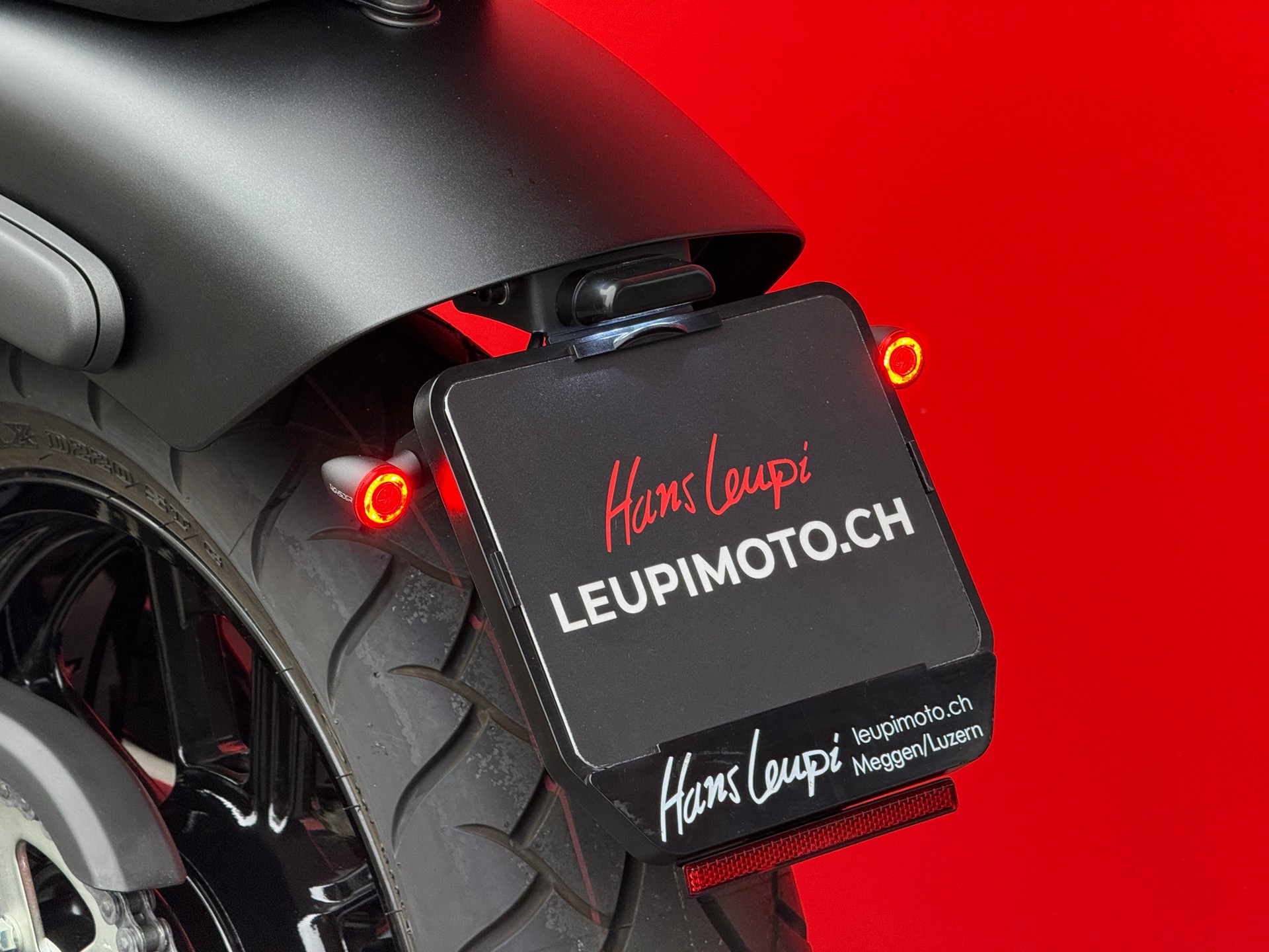 KAWASAKI Vulcan S Custom-showroom-element-3