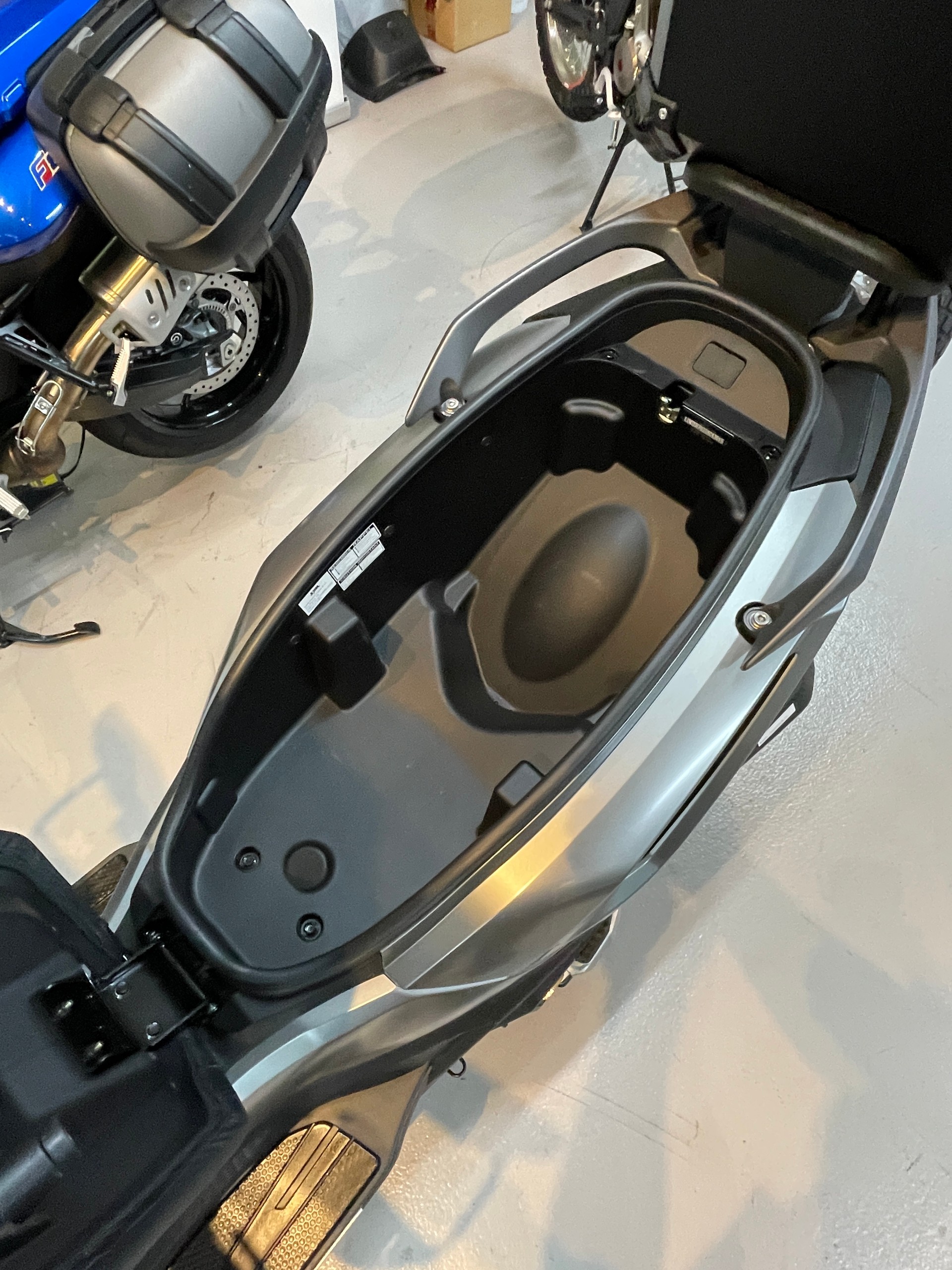 SYM ADX 300-image-4
