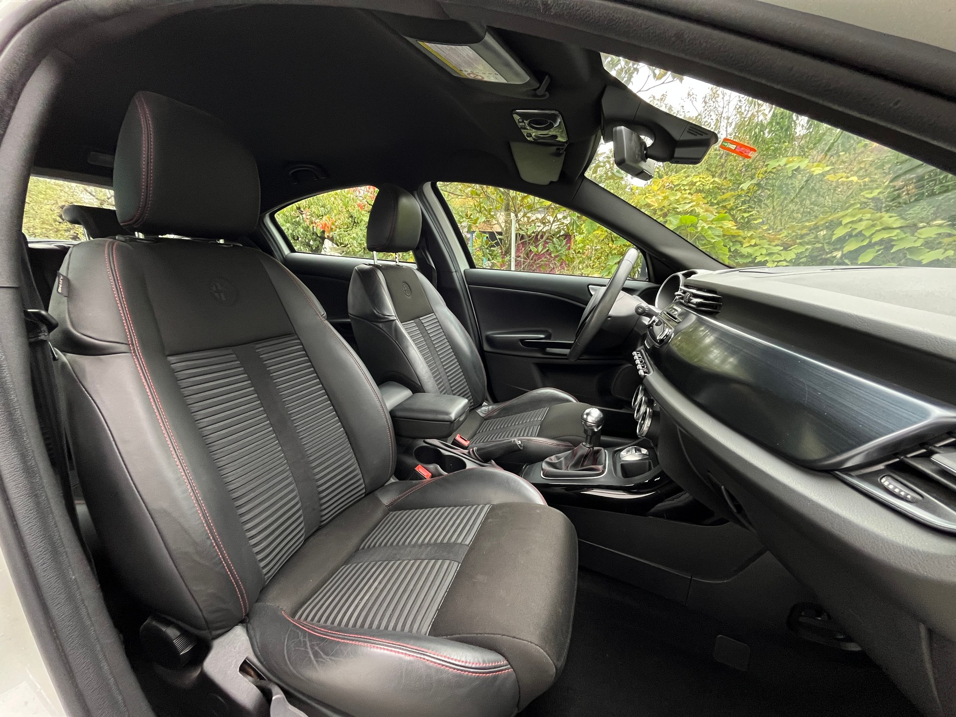 ALFA ROMEO Giulietta 1.4 T Distinctive-image-7