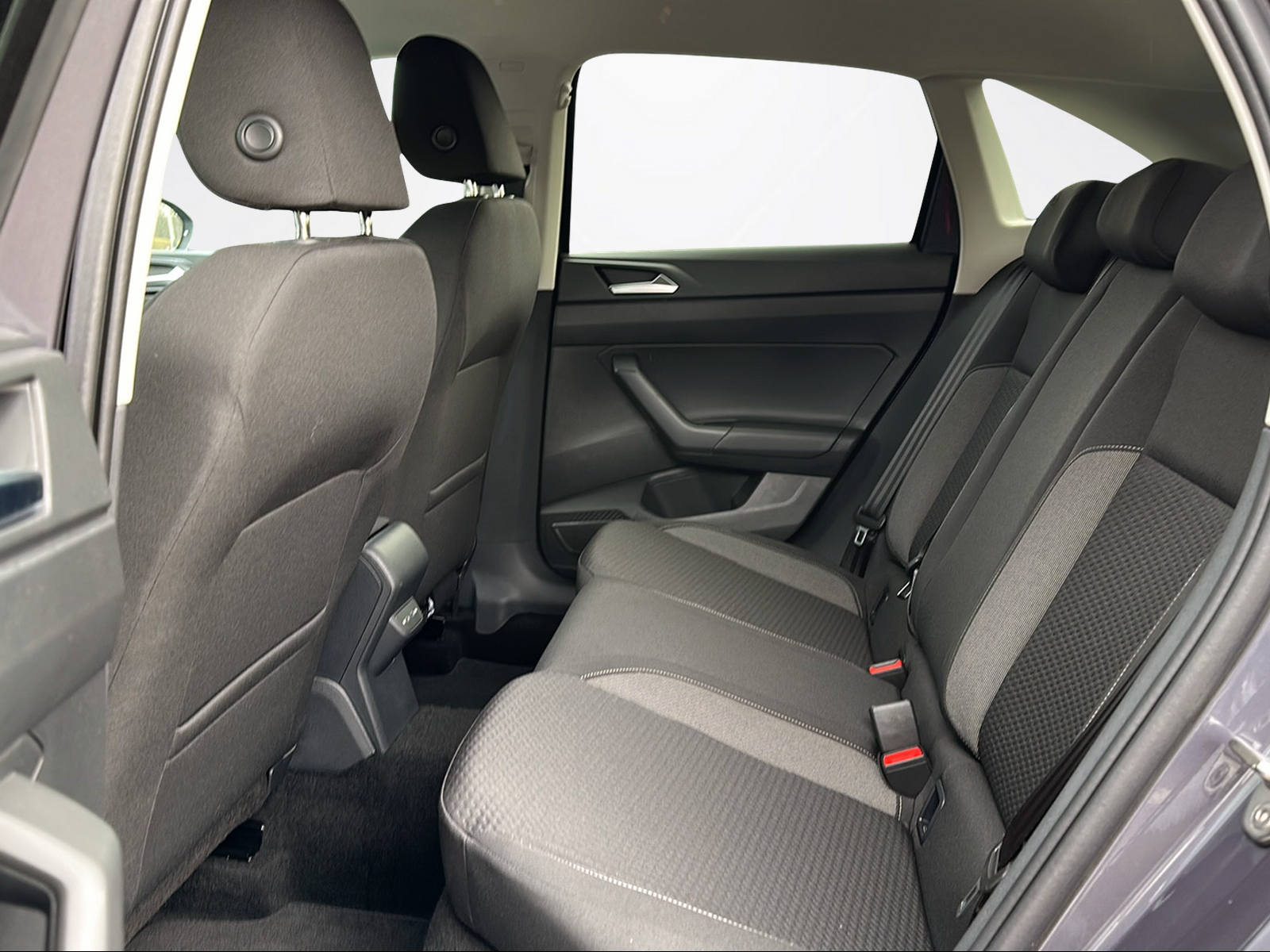 VW Taigo UNITED 1.0TSI 115CH DSG-image-9