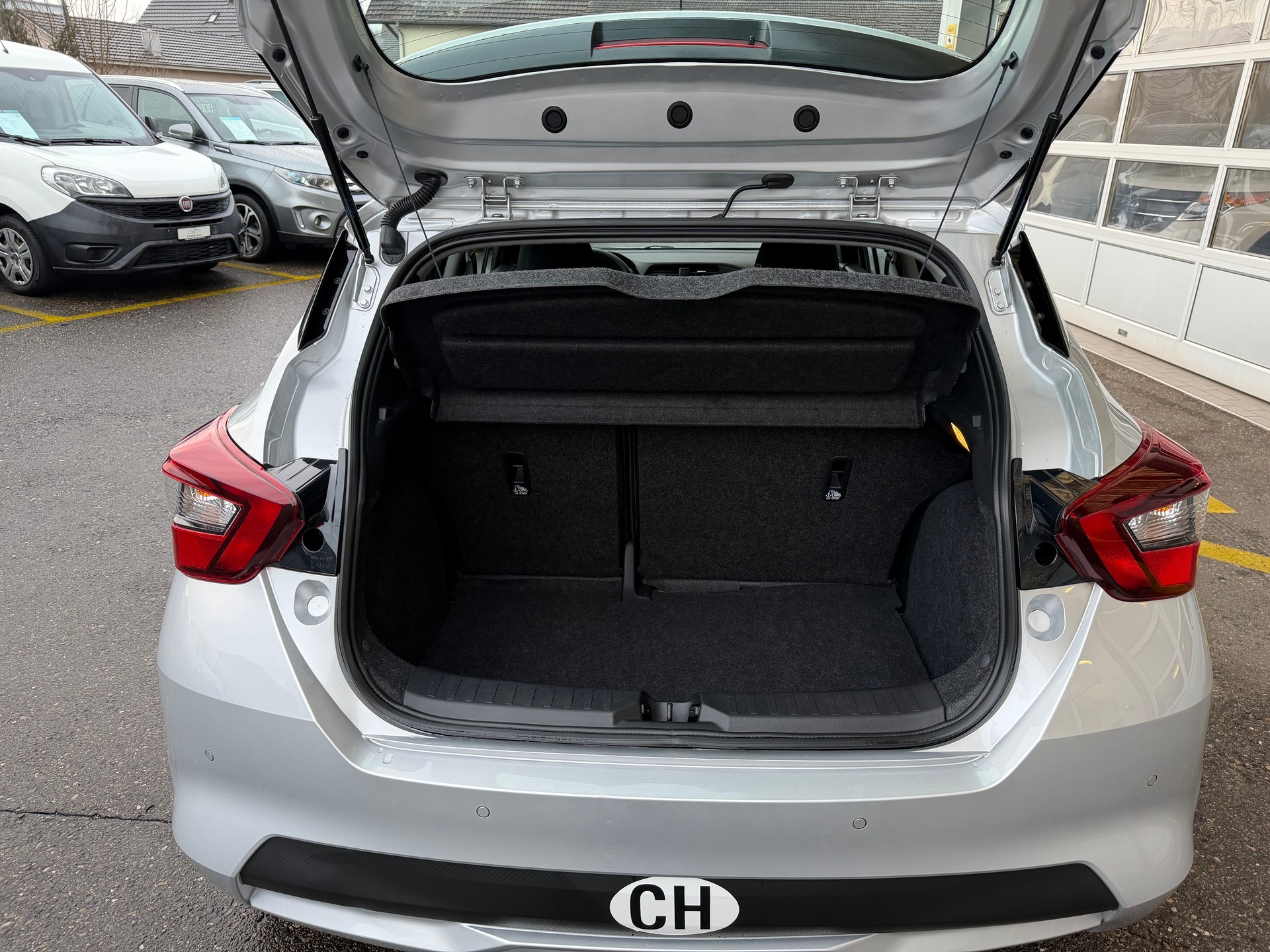 NISSAN Micra IG-T tekna Xtronic-image-12