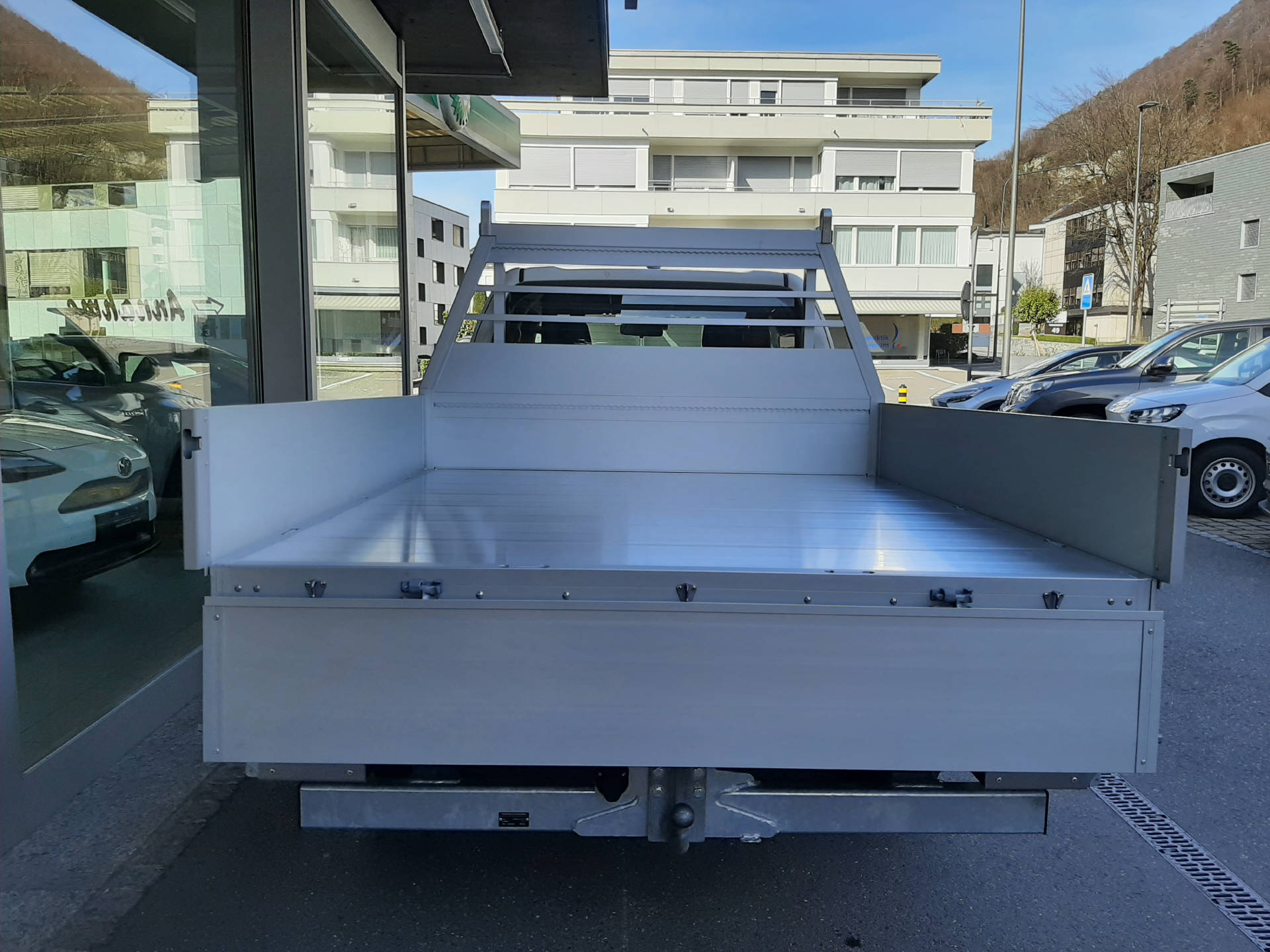 TOYOTA Hilux Extra Cab.-Chassis 2.4 D-4D 150 Comfort-image-8