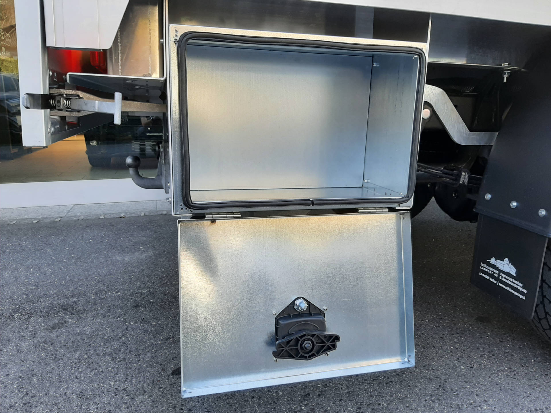 TOYOTA Hilux Extra Cab.-Chassis 2.4 D-4D 150 Comfort-image-12