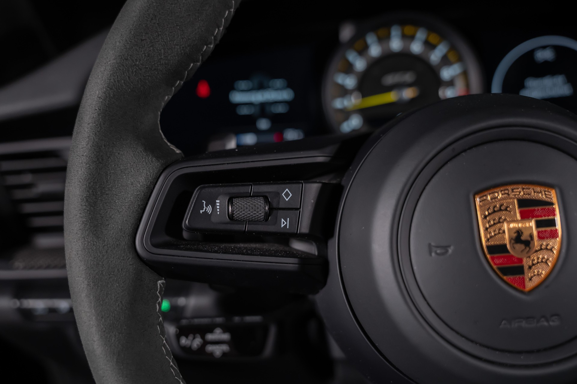 PORSCHE 911 Coupé 4.0 GT3 PDK-image-21