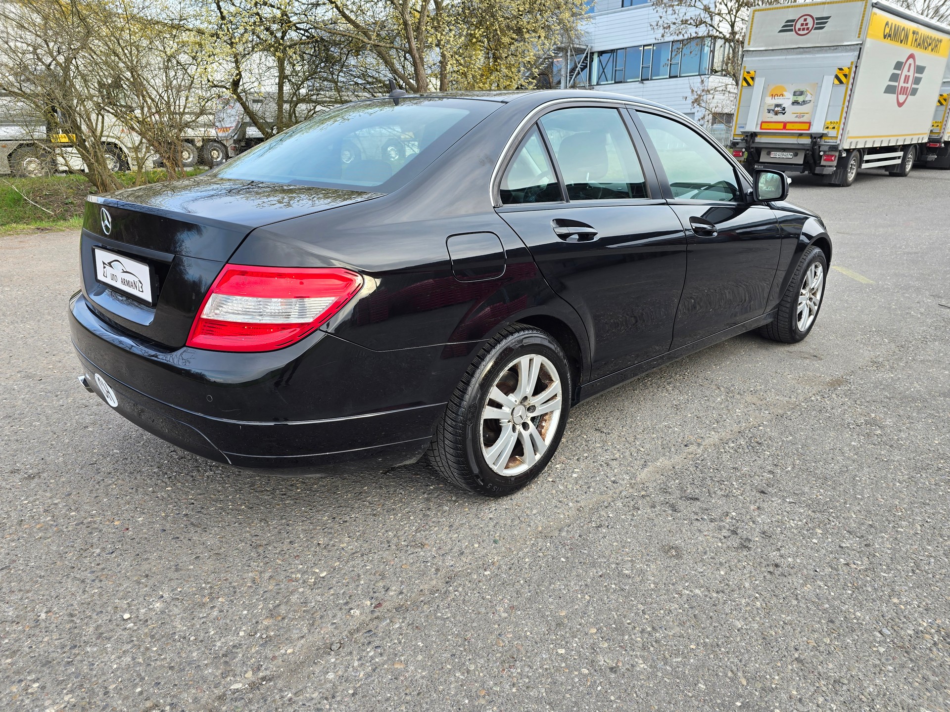 MERCEDES-BENZ C 180 CGI BlueEfficiency Avantgarde Automatic-image-5